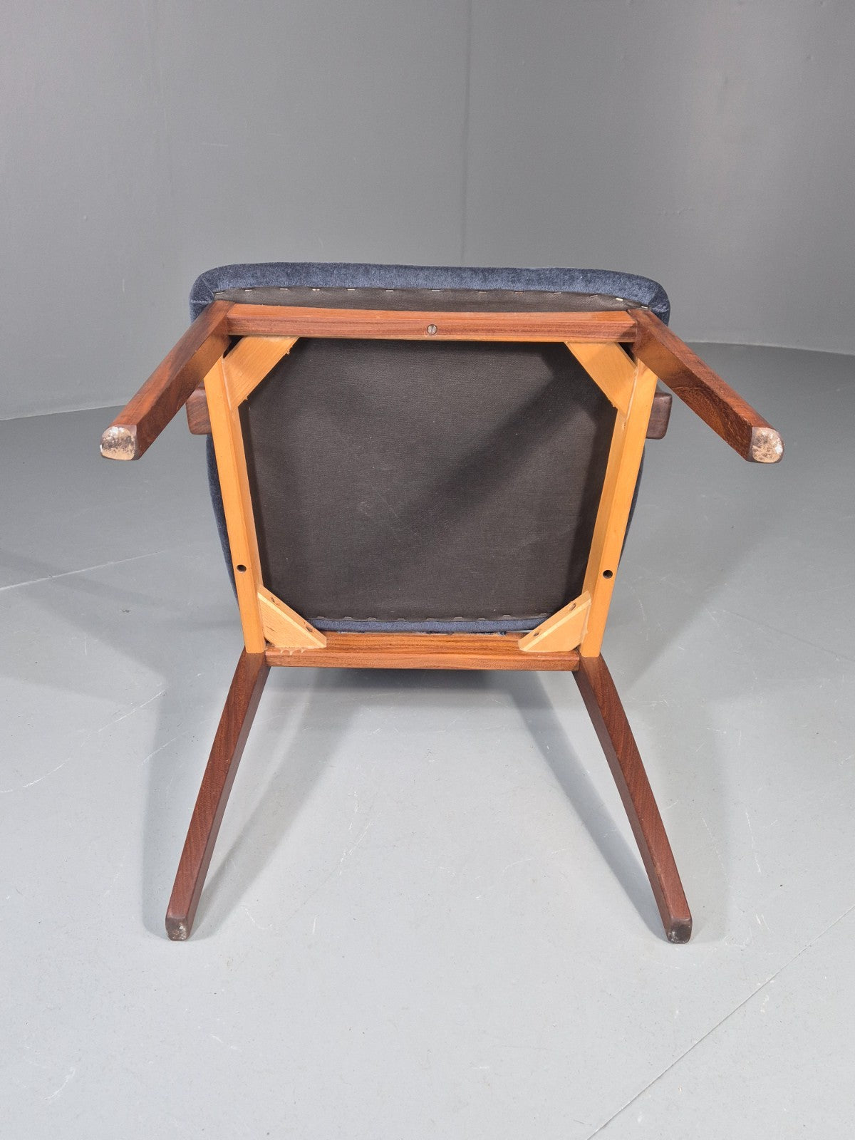 Vintage G plan Carver Chair 1980s Retro Teak Blue Velour EB11526 MDIN11