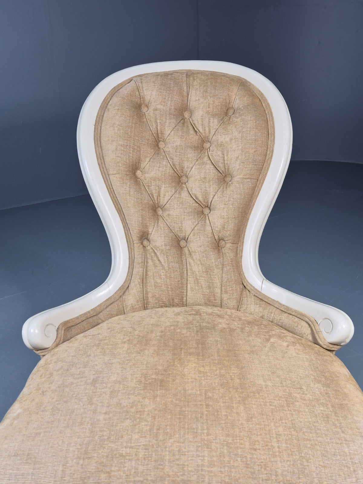 Antique Balloon Back Saloon Chair Victorian Nursing Chair  EB11221 VCLO14