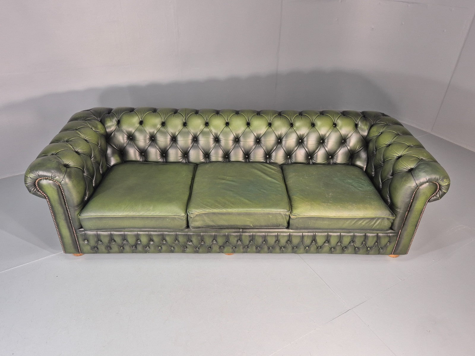 3 Seater Chesterfield Sofa Green Leather Studded Vintage EB11027 VCHE4