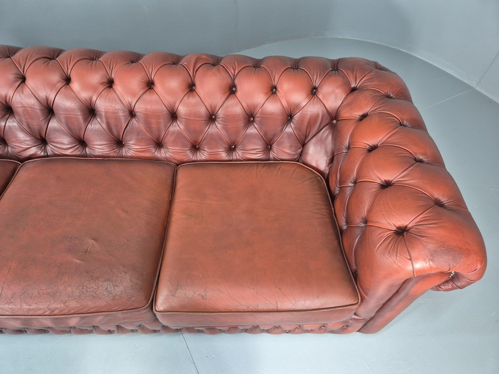 3 Seater Chesterfield Sofa Red Leather Studded Vintage EB11028 VCHE9