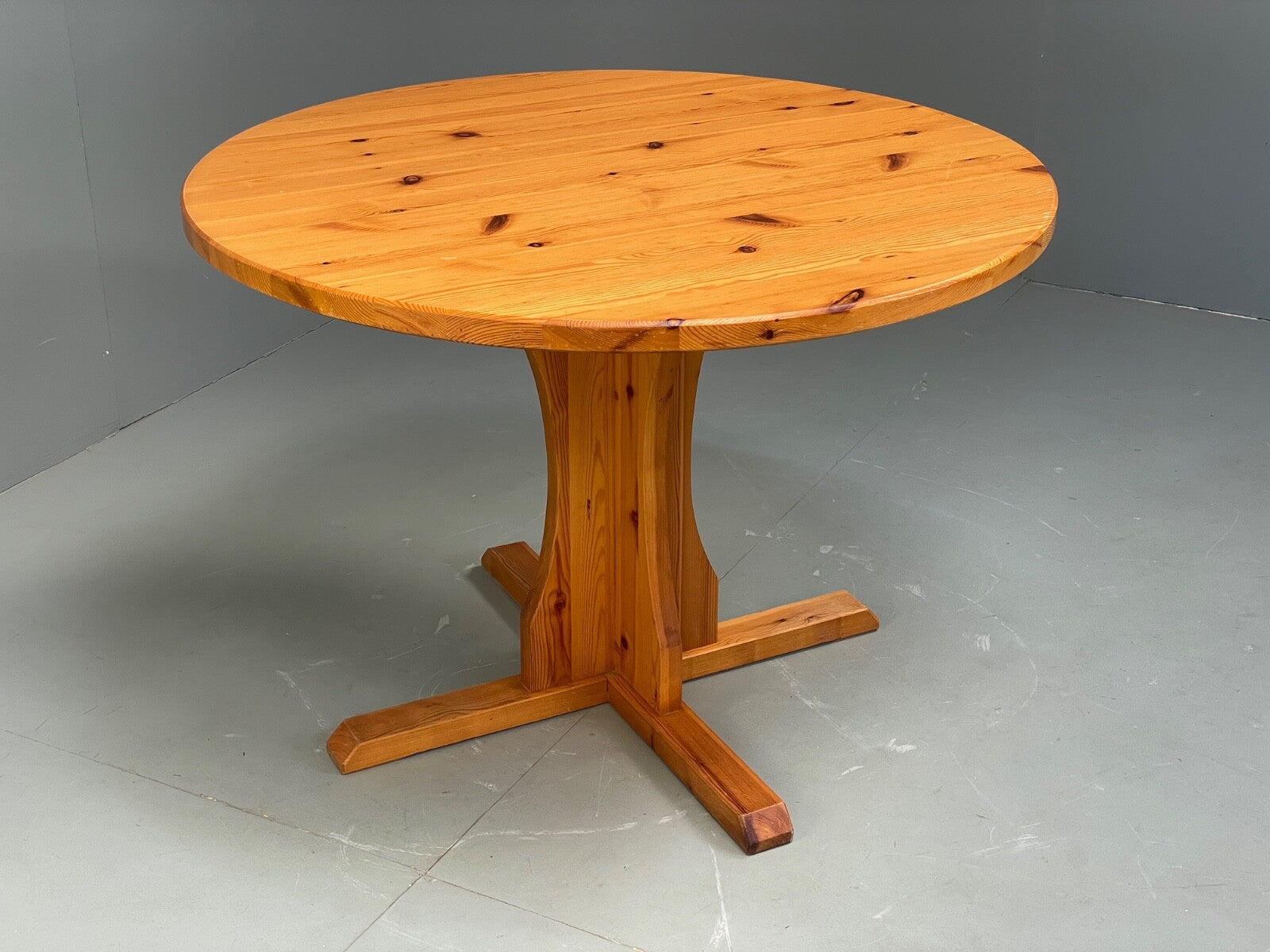 Vintage Round Solid Pine Dining Table By Hamlet Furniture 1970s EB9521 MWOO - UKDK FURNITURE