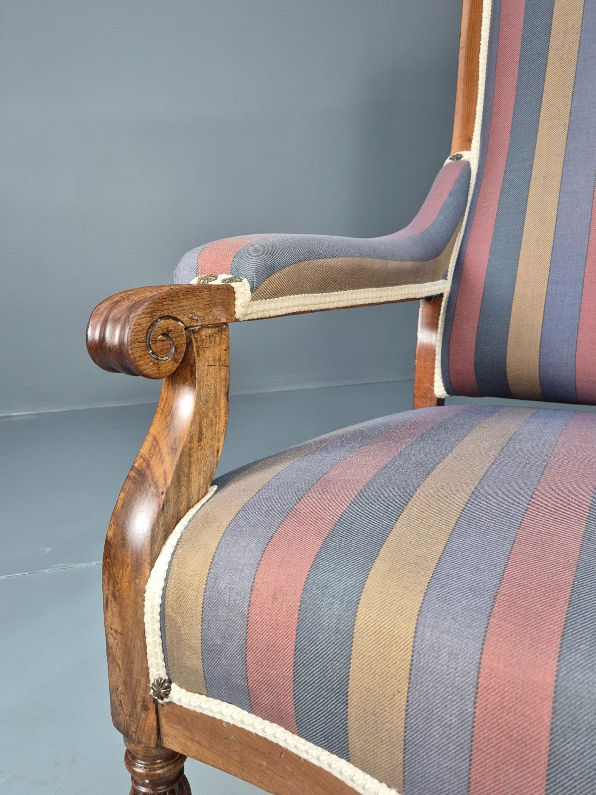 Antique Mahogany Lounge Chair Striped Cotton Upholstery EB10625 VCLO6