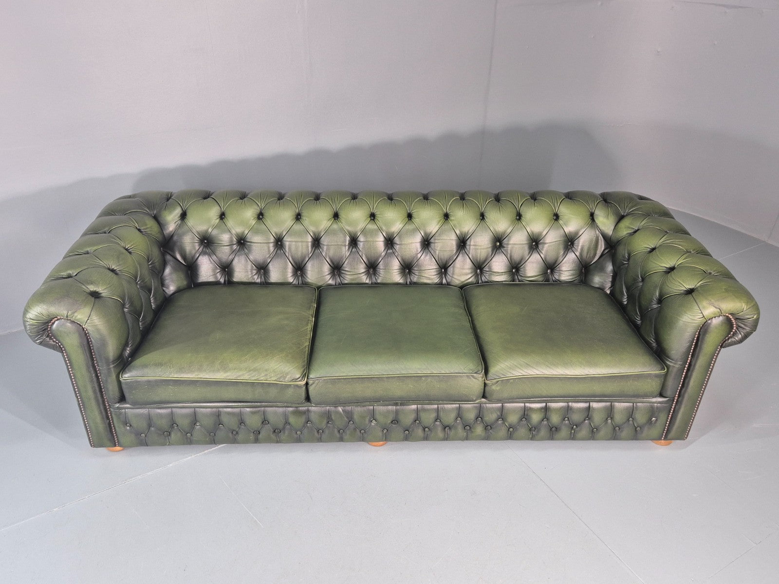 3 Seater Chesterfield Sofa Green Leather Studded Vintage EB11029 VCHE4