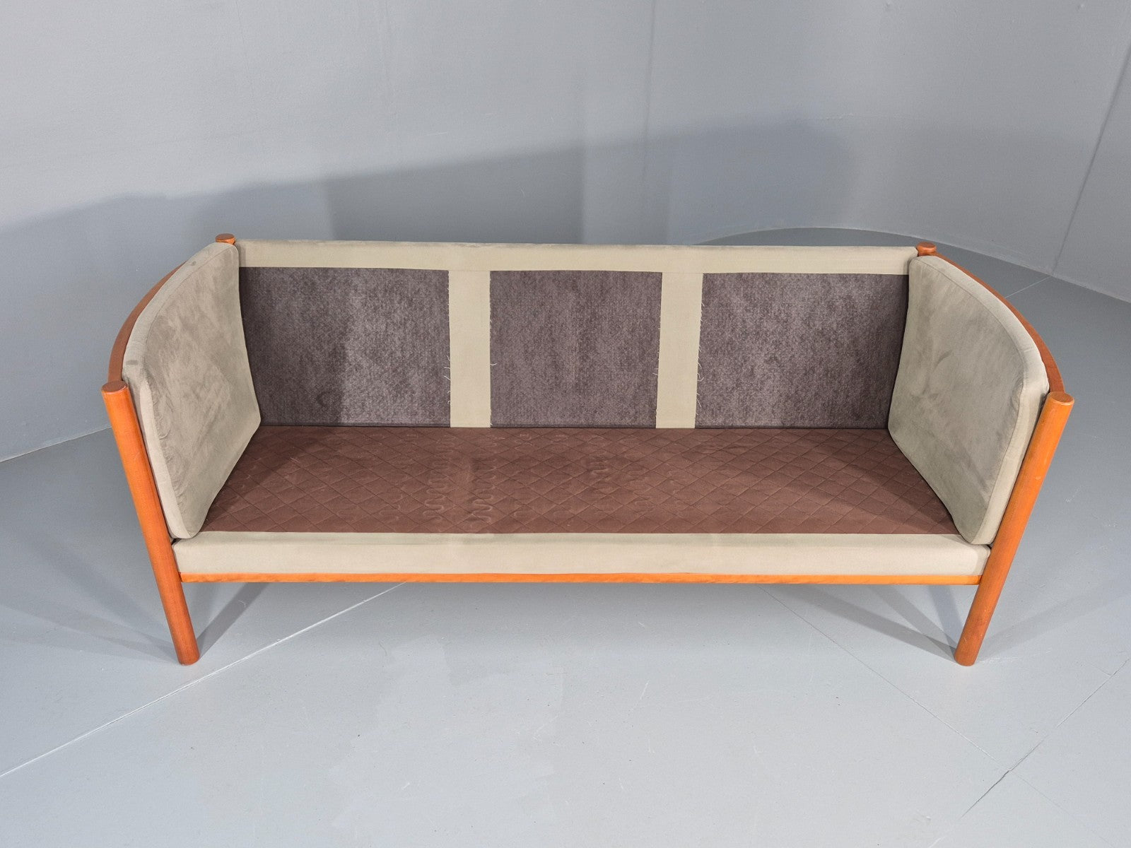 Vintage 3 Seat Settee Mid Century Danish Design Beech Wood Frame EB10553 M2SS7