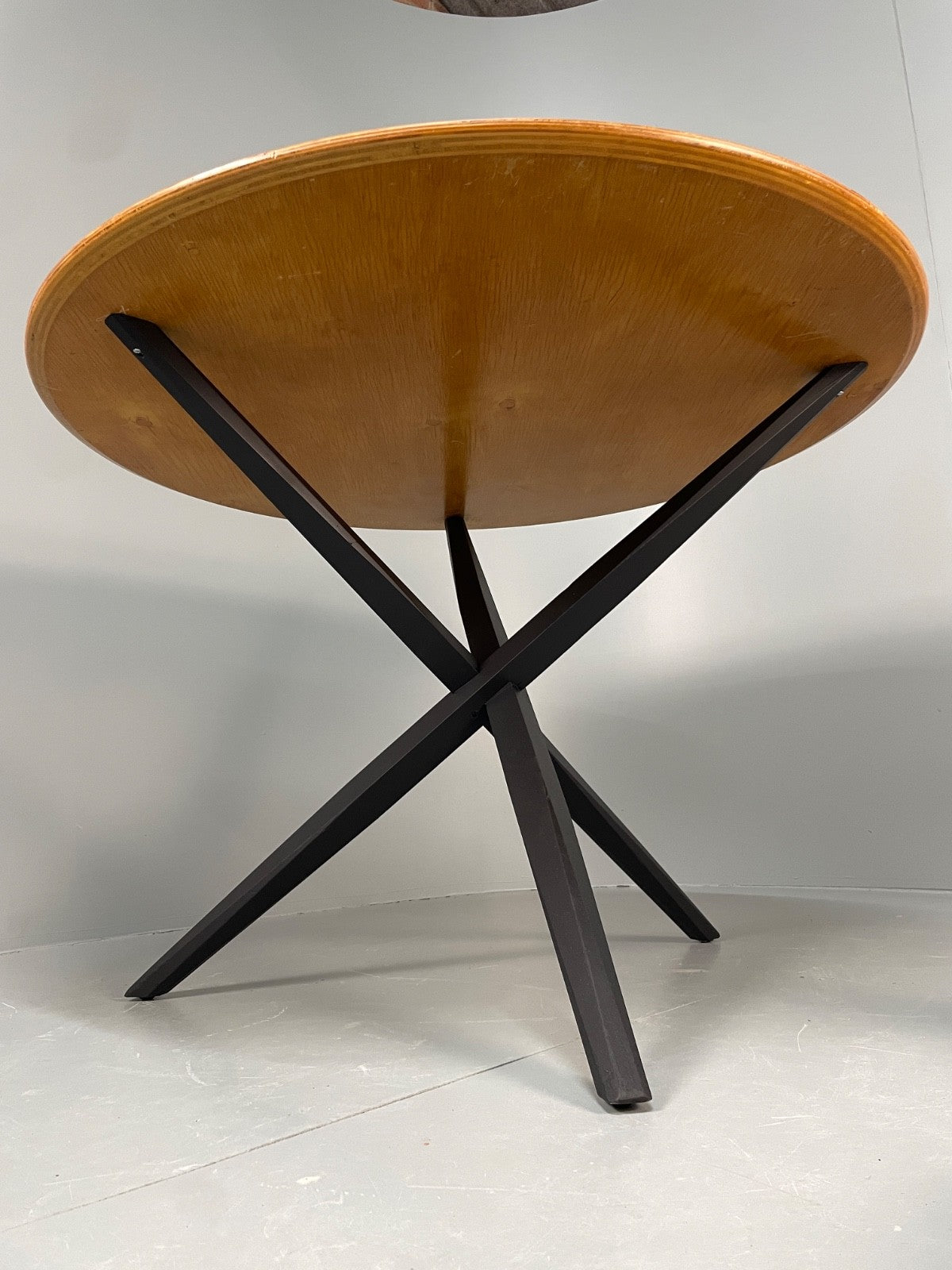 Vintage Circular Dining Table By Robert Heritage For GW Evans 1950s EB11050 MWOO10