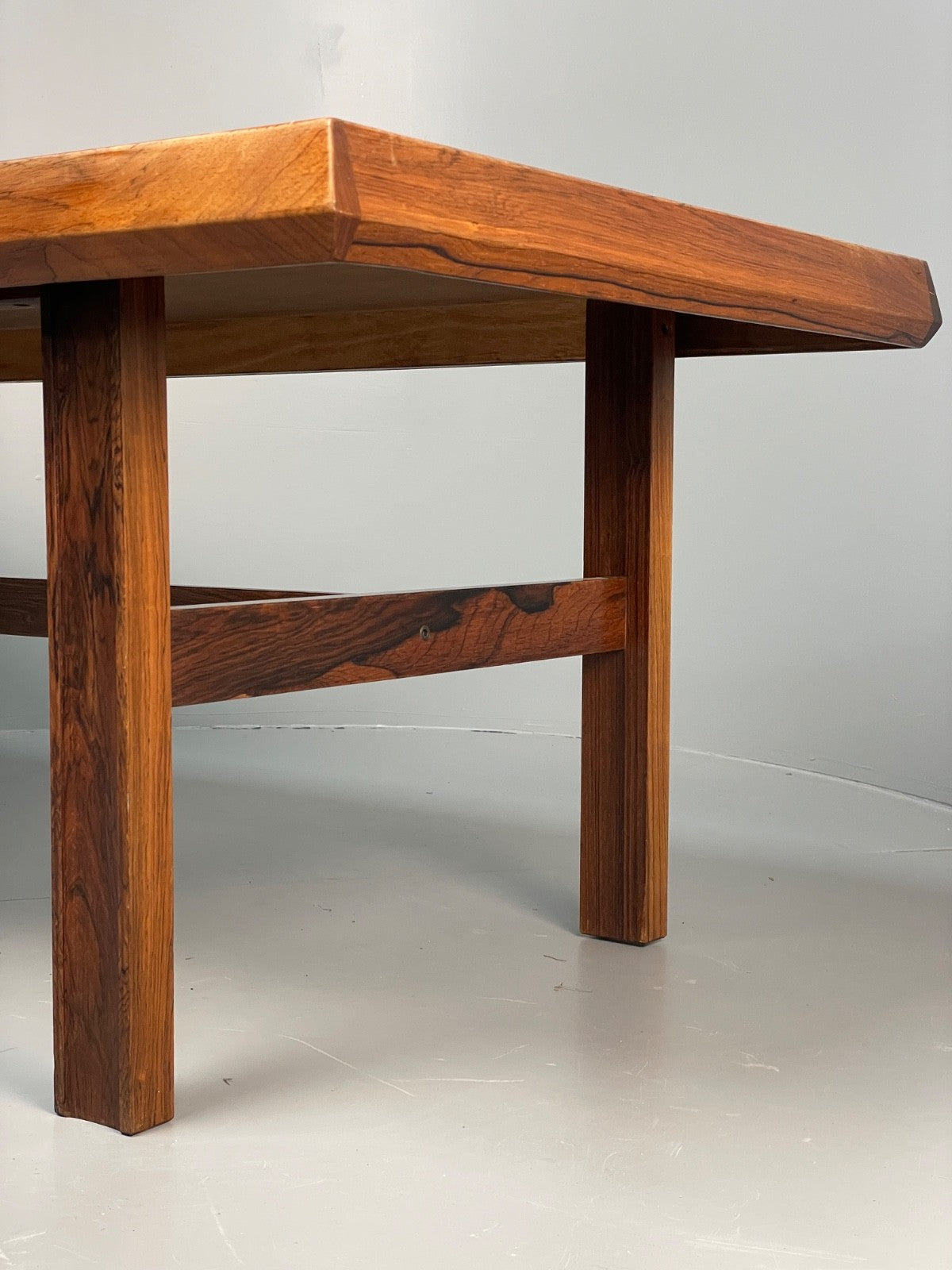 Vintage Danish Coffee Table - 1960s Mid Century Shaped Solid Legs EB11182 MWOO10