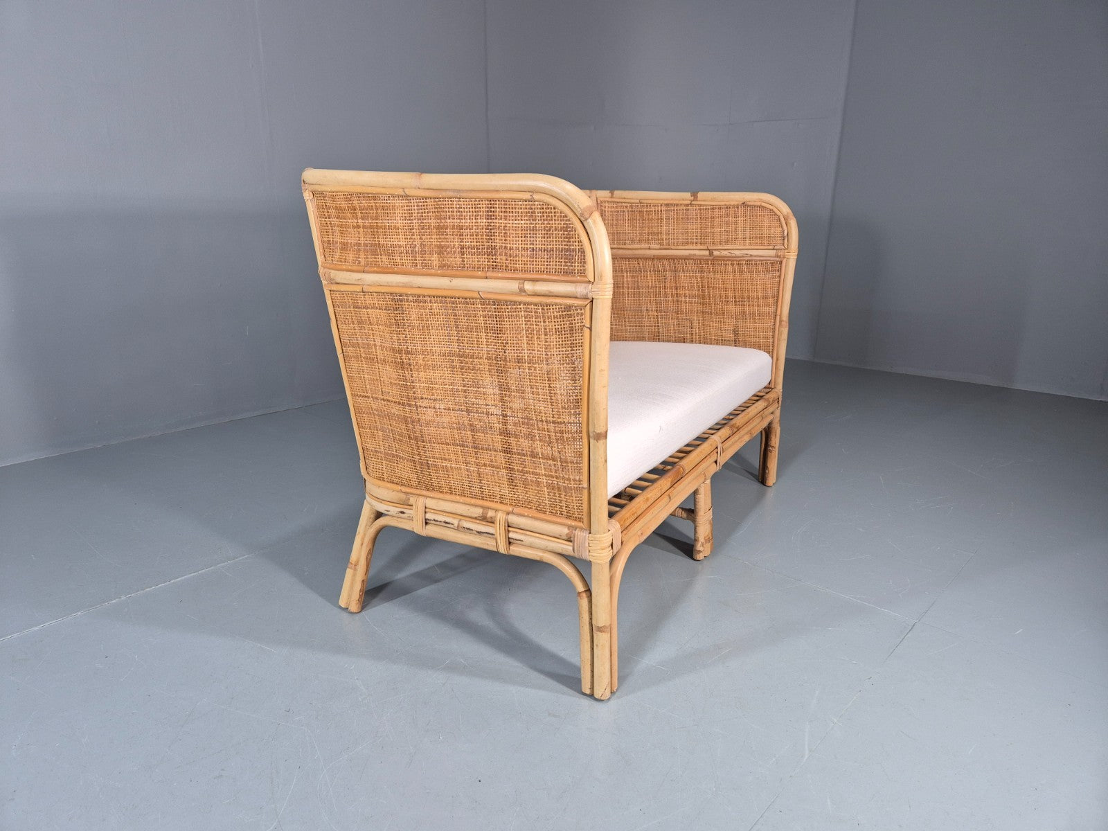 Vintage Rattan Two Seat Sofa 1970s Style Retro  EB11220 VBER8