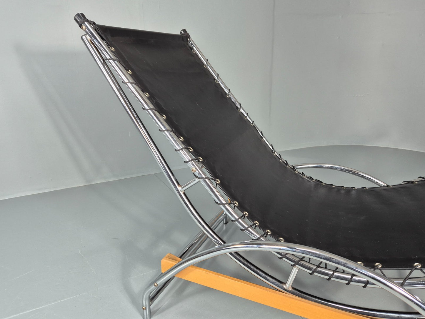 Vintage Bauhaus Style Chaise Longue Ahlberg for Swecco 1980s Retro  EB11112 M4SS14