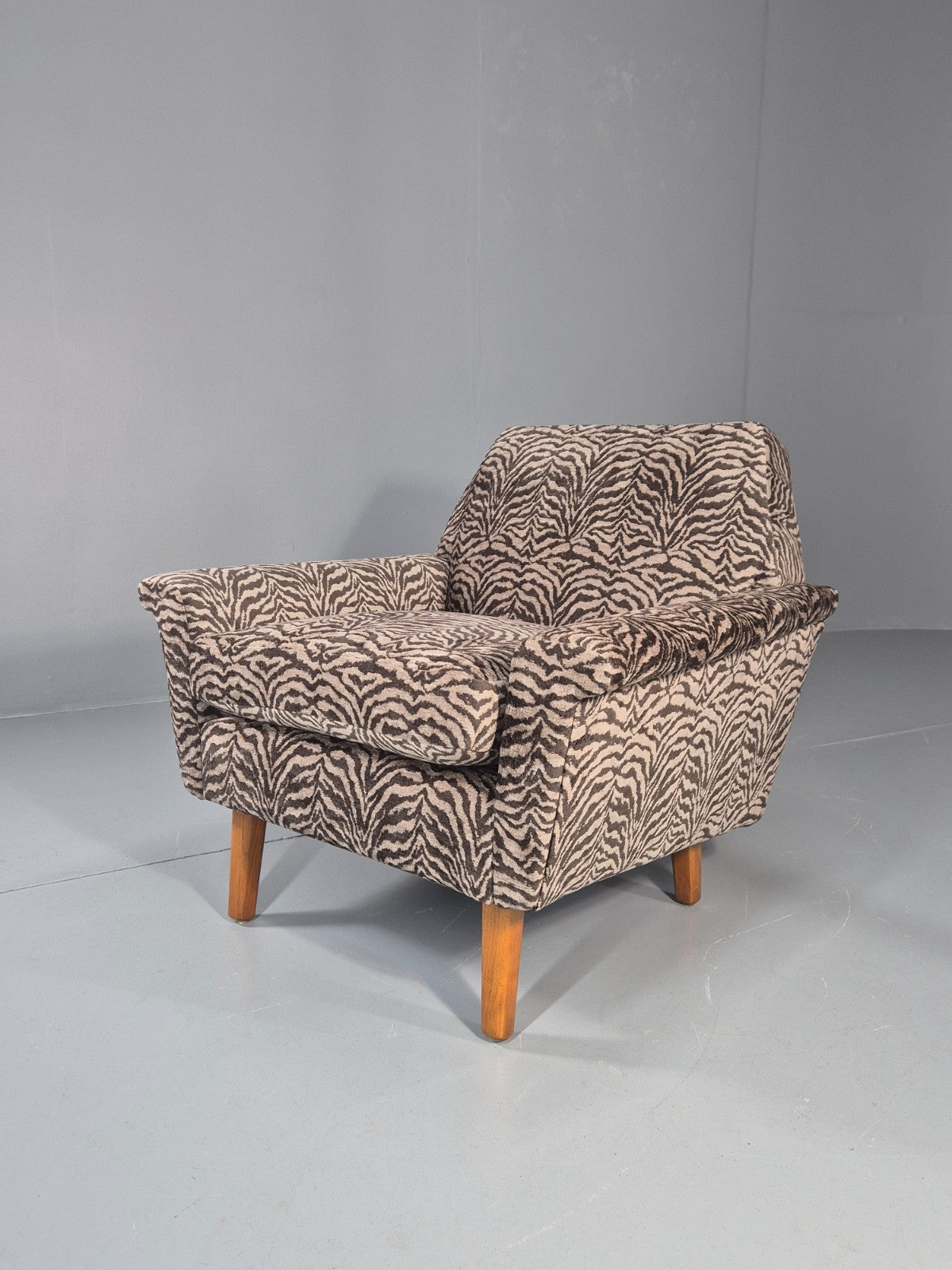 Mid Century Lounge Chair 1960s Danish Vintage with New Upholstery EB11534 MNOR0