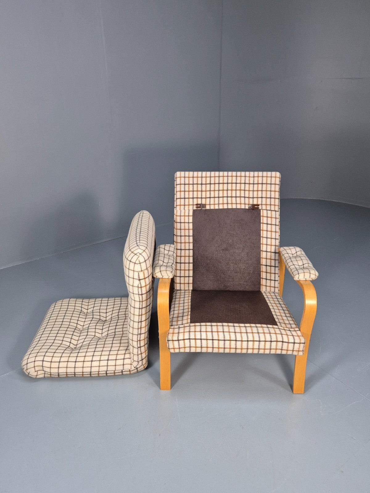 Vintage Bentwood Lounge Chair Danish Cream Wool Check 1980s Retro EB10334 MBEN18