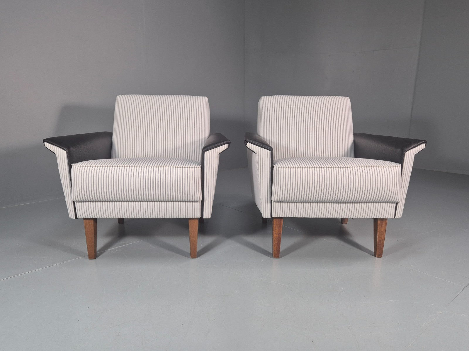 2 Mid Century Lounge Chairs Vintage Danish 1950s New Upholstery  EB10982 MNOR2