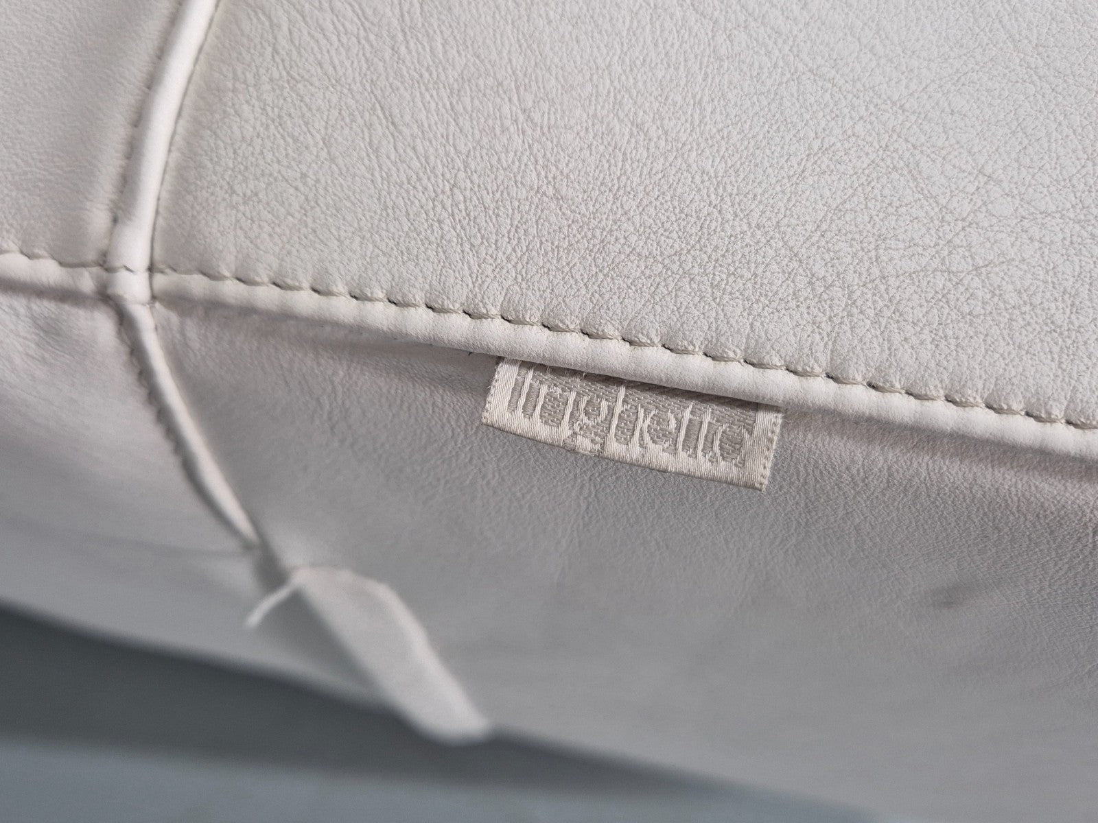 Frighetto Four Seater Settee White Leather Modern Design  EB10626 M4SS14