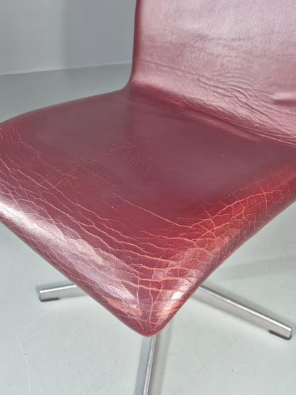 Vintage Fritz Hansen Oxford Chair Arne Jacobsen Design 2004 MCM EB11754 MSWI8