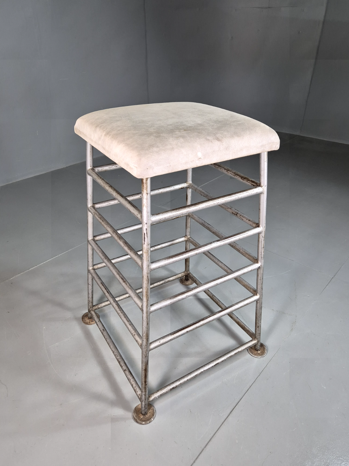 Vintage Gym High Stool Pommel Mid Twentieth Century EB7378 MFOO0