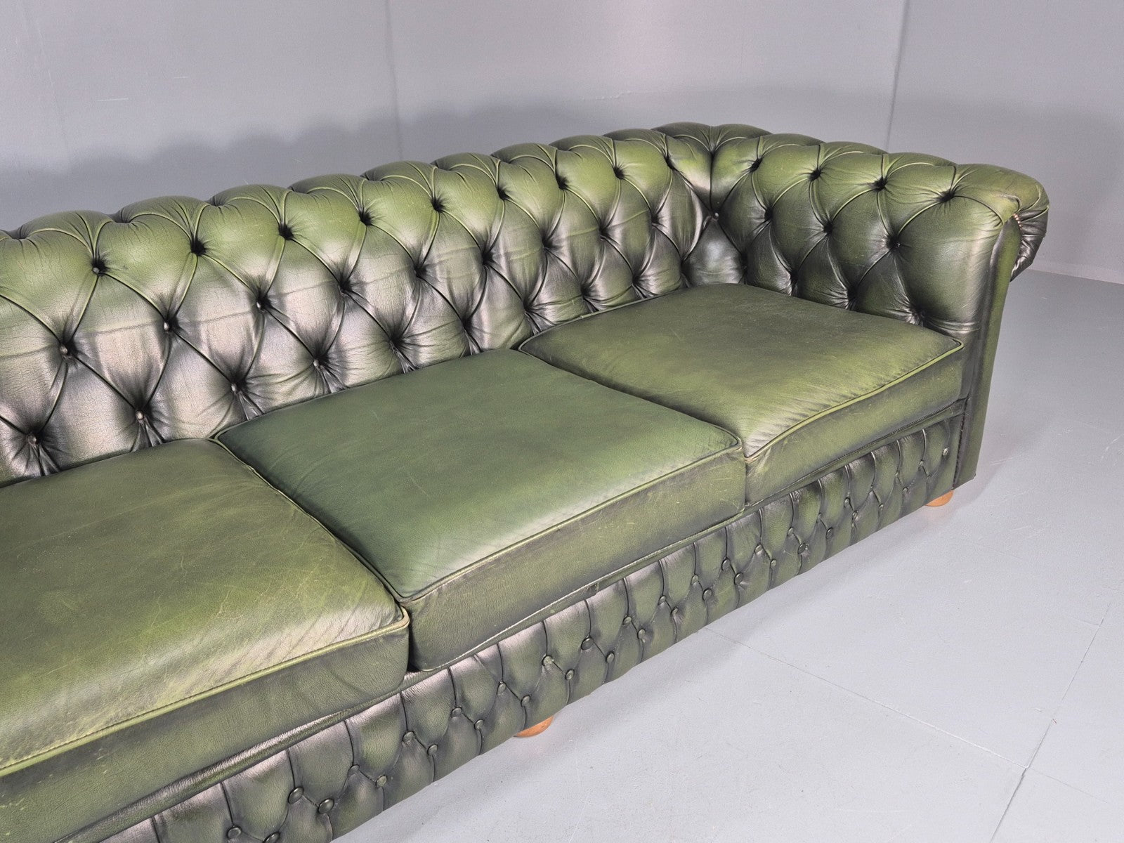 3 Seater Chesterfield Sofa Green Leather Studded Vintage EB11029 VCHE3
