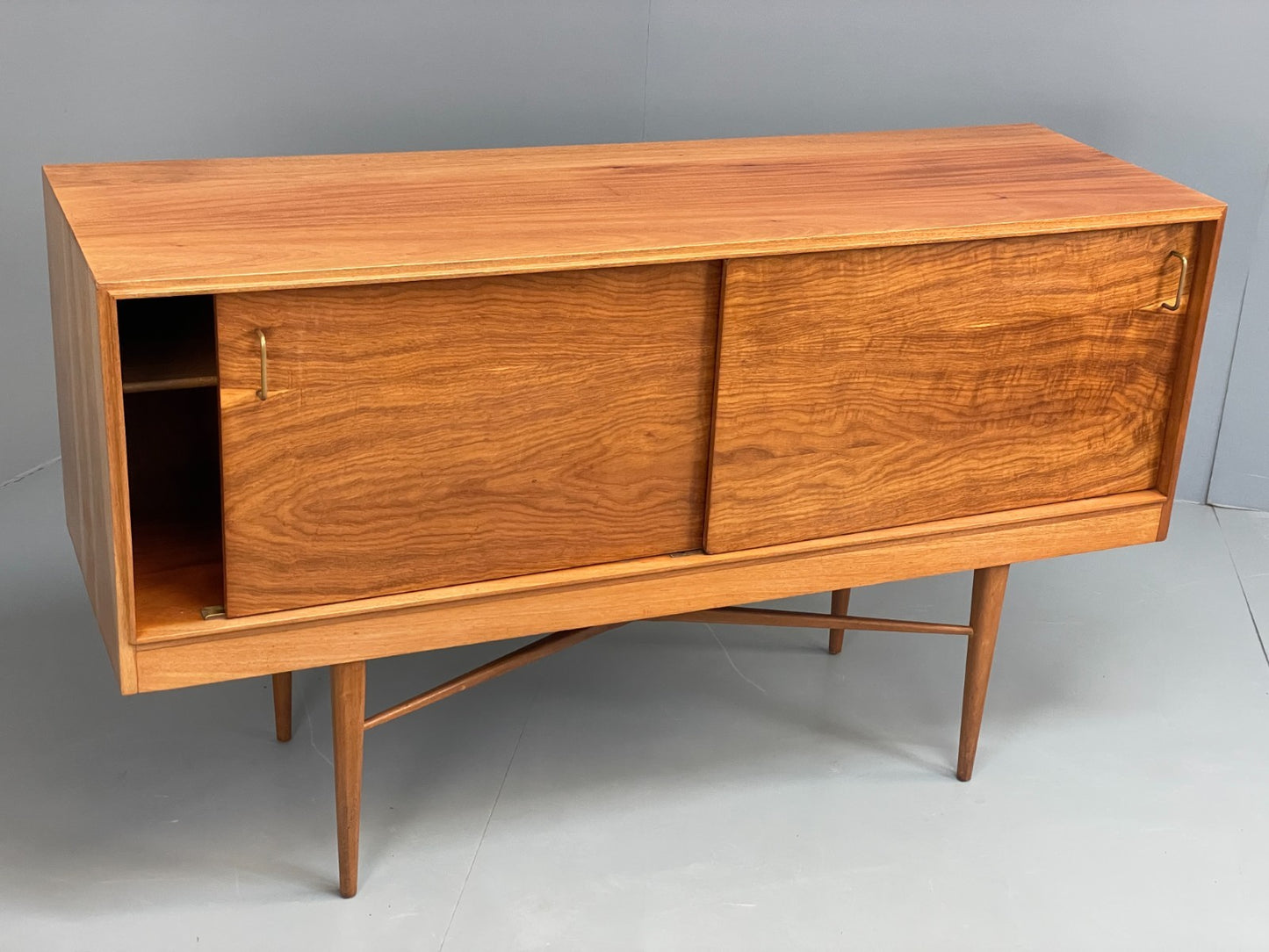 Vintage 1950s Sideboard Robert Heritage For Heals Mid Century Brass EB11676 MWOO9