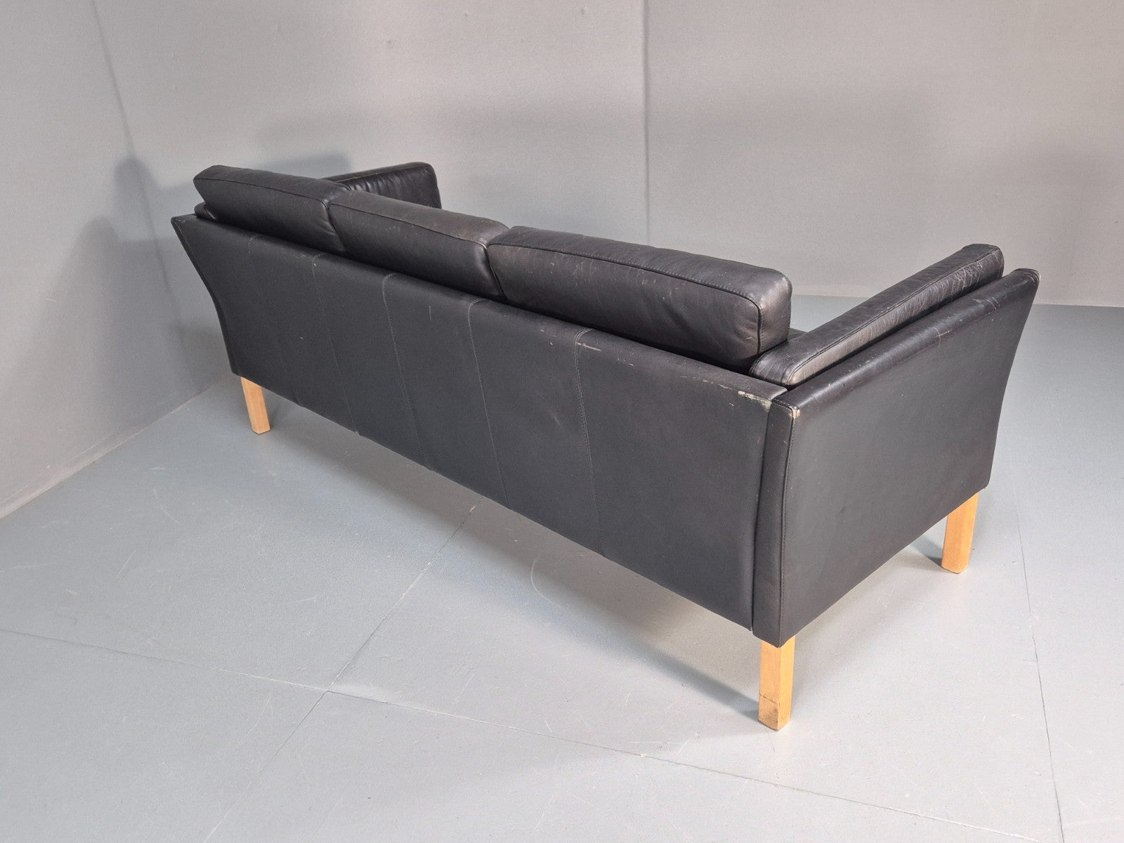 Vintage 3 Seat Sofa Danish Black Leather Mid Century Retro 1980s EB10073 M3SS18