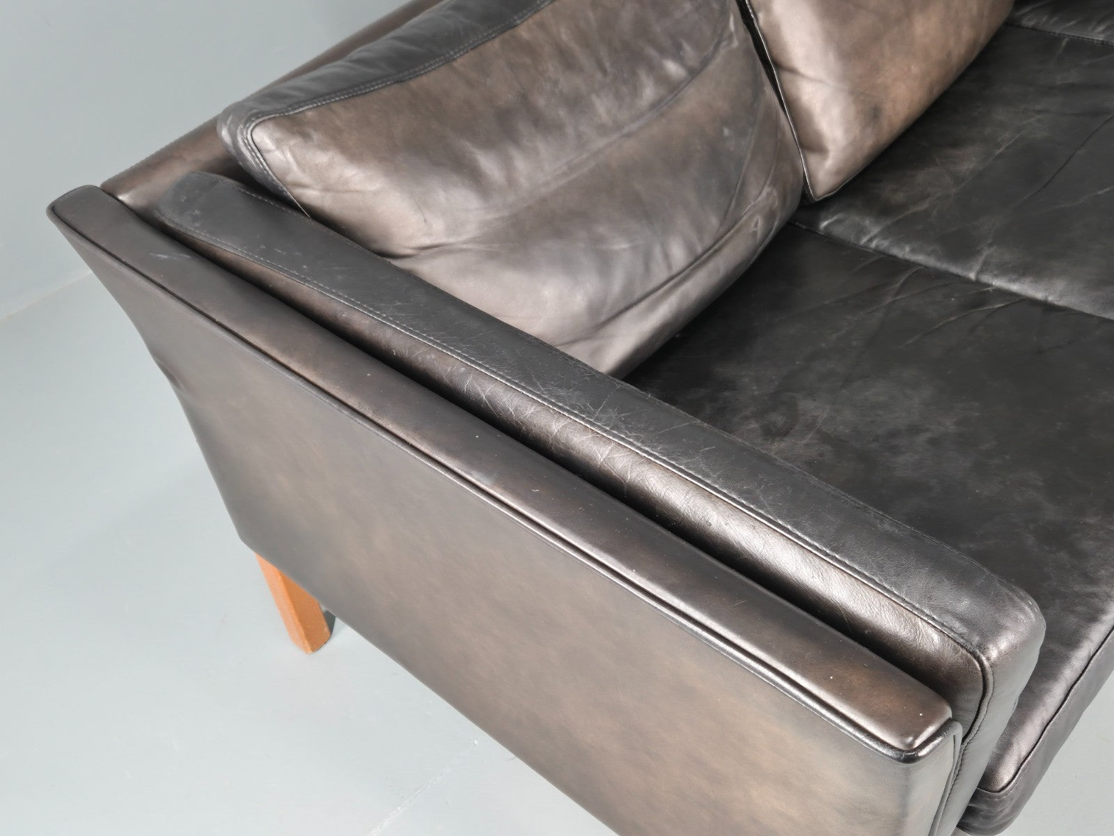 Vintage 3 Seat Sofa Danish Black Leather Vemb MCM Retro 1980s  EB10478 M3SS16