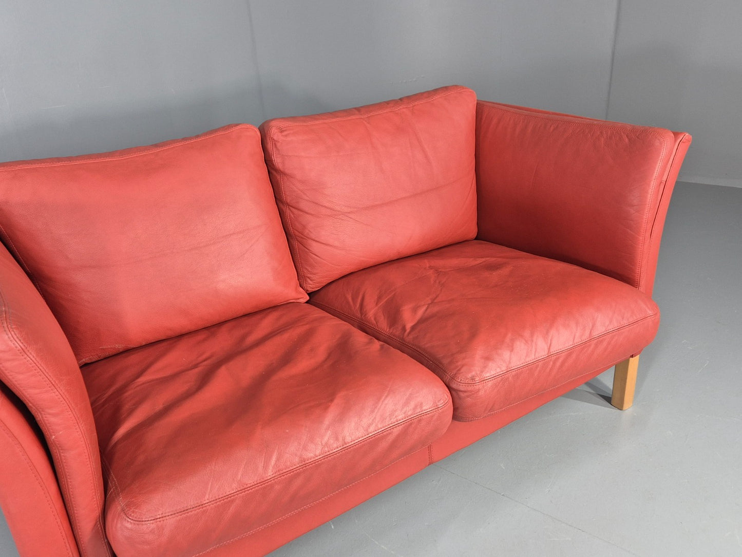 Vintage Danish 2 Seater Danish Skalma Red Leather 1980s Retro MCM EB10512 M2SS2