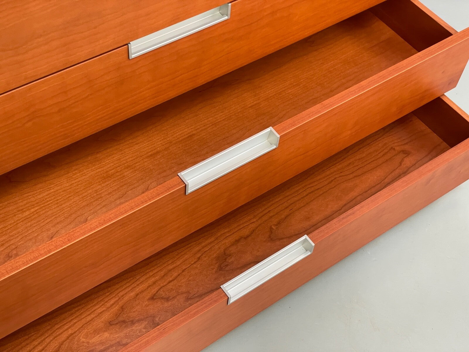 Vintage Cherry Chest Of Drawers Aluminium Details 1980s Design EB9809 MWOO - UKDK FURNITURE