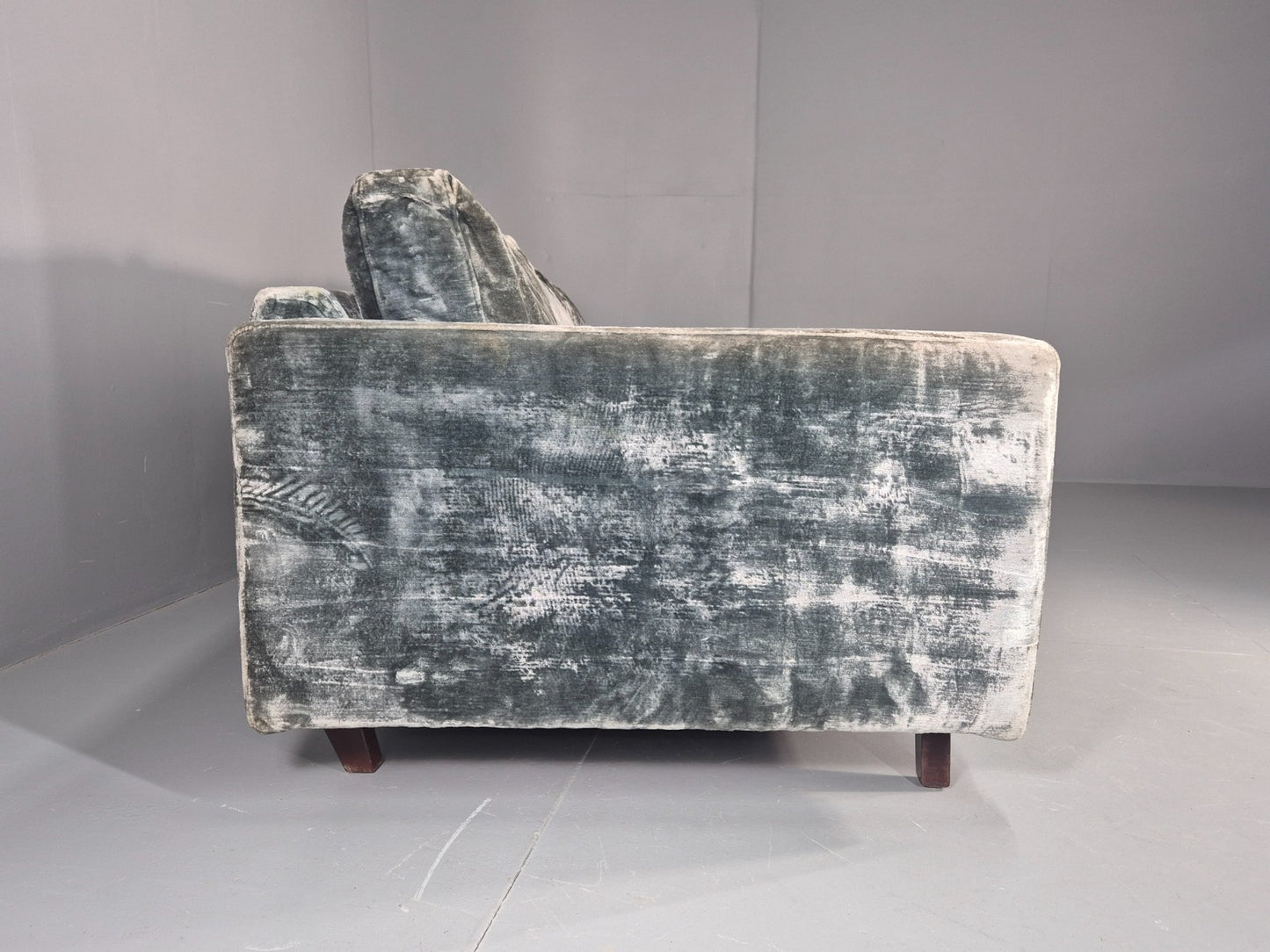 Huge 4 Seater Settee Turquoise Velvet ex Hotel Modern Design Retro EB11608 M4SS16