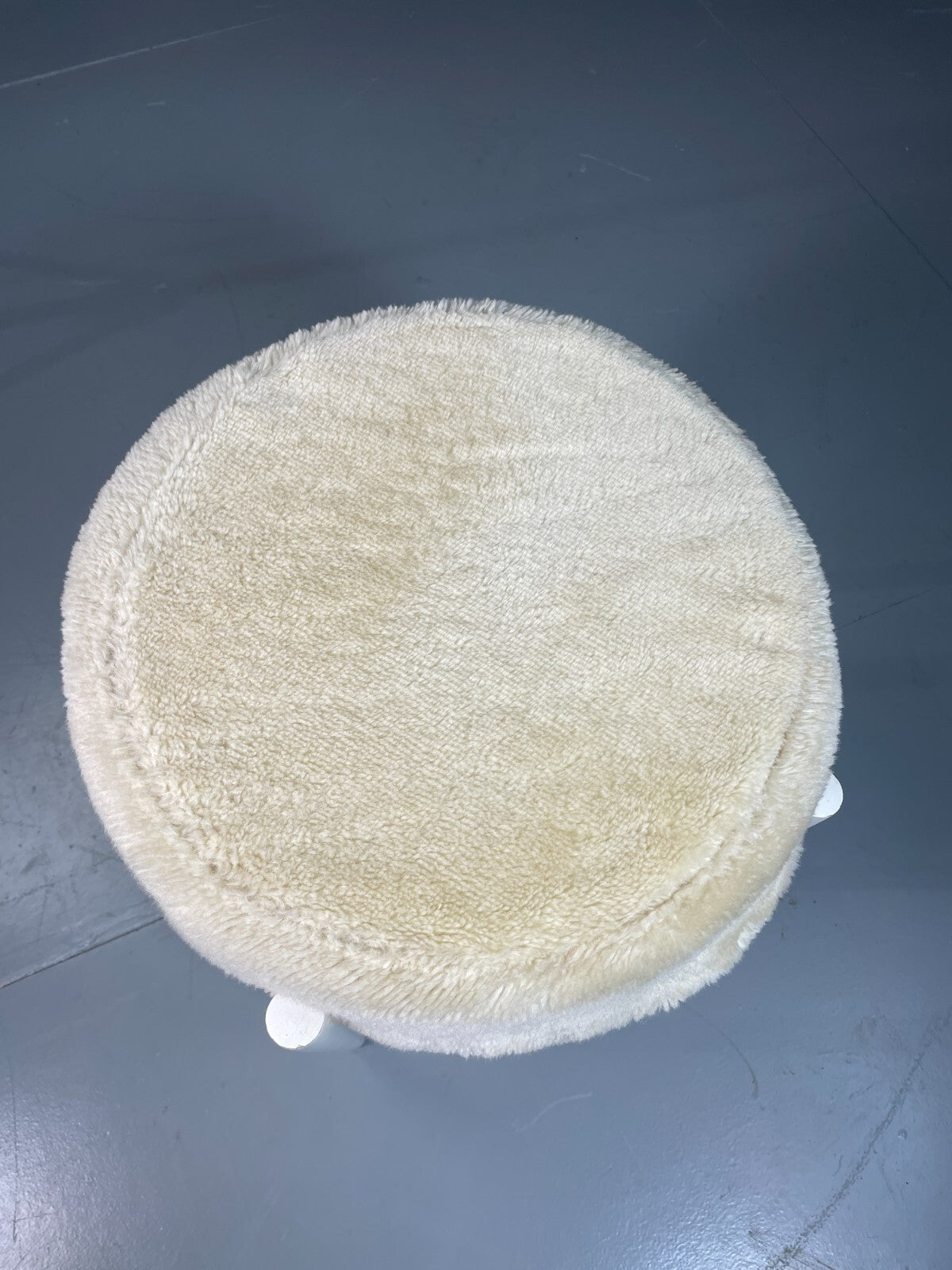 Vintage Footstool White Fun Fur Upholstery Retro Mid Century 1960s EB6561 MFOO9