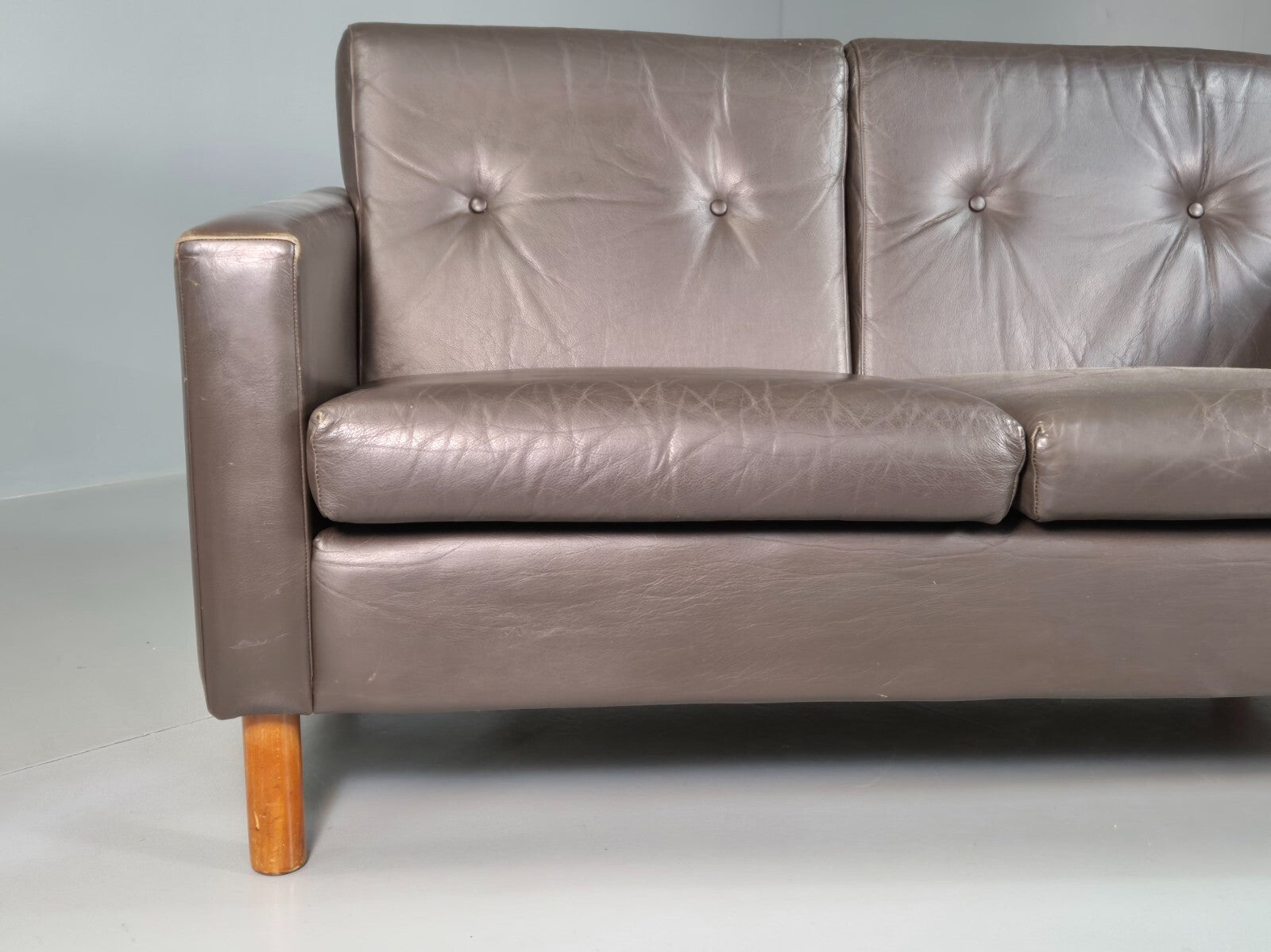 2 Seat Sofa Vintage Danish Brown Leather 1970s Retro MCM EB7314 M2SS3