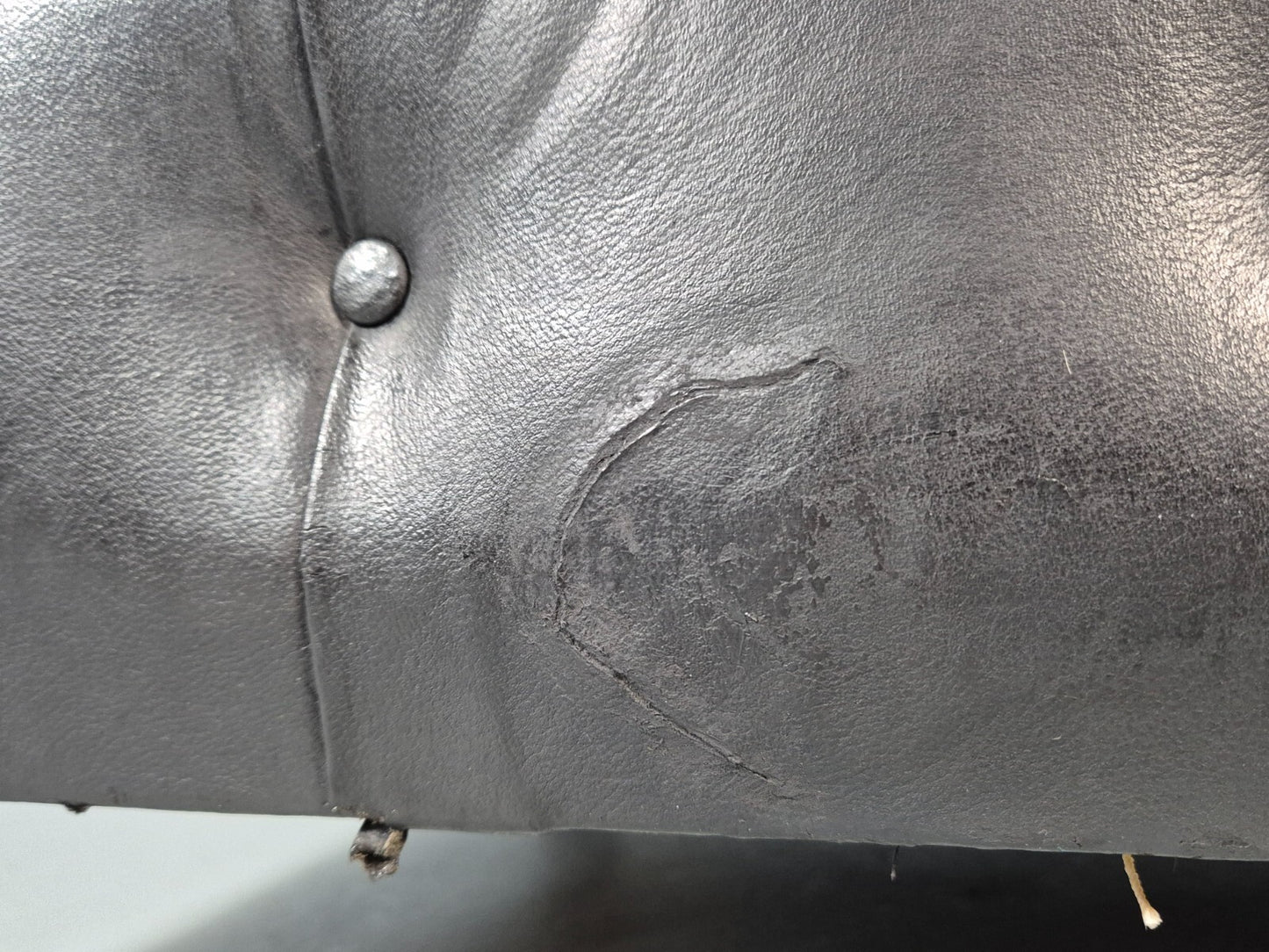 Vintage Black Leather Chesterfield Chair EB9471 VLEA - UKDK FURNITURE