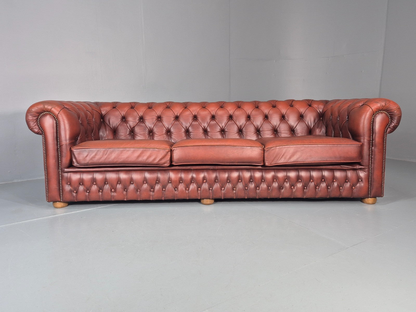 3 Seater Chesterfield Sofa Red Leather Studded Vintage EB11021 VCHE5