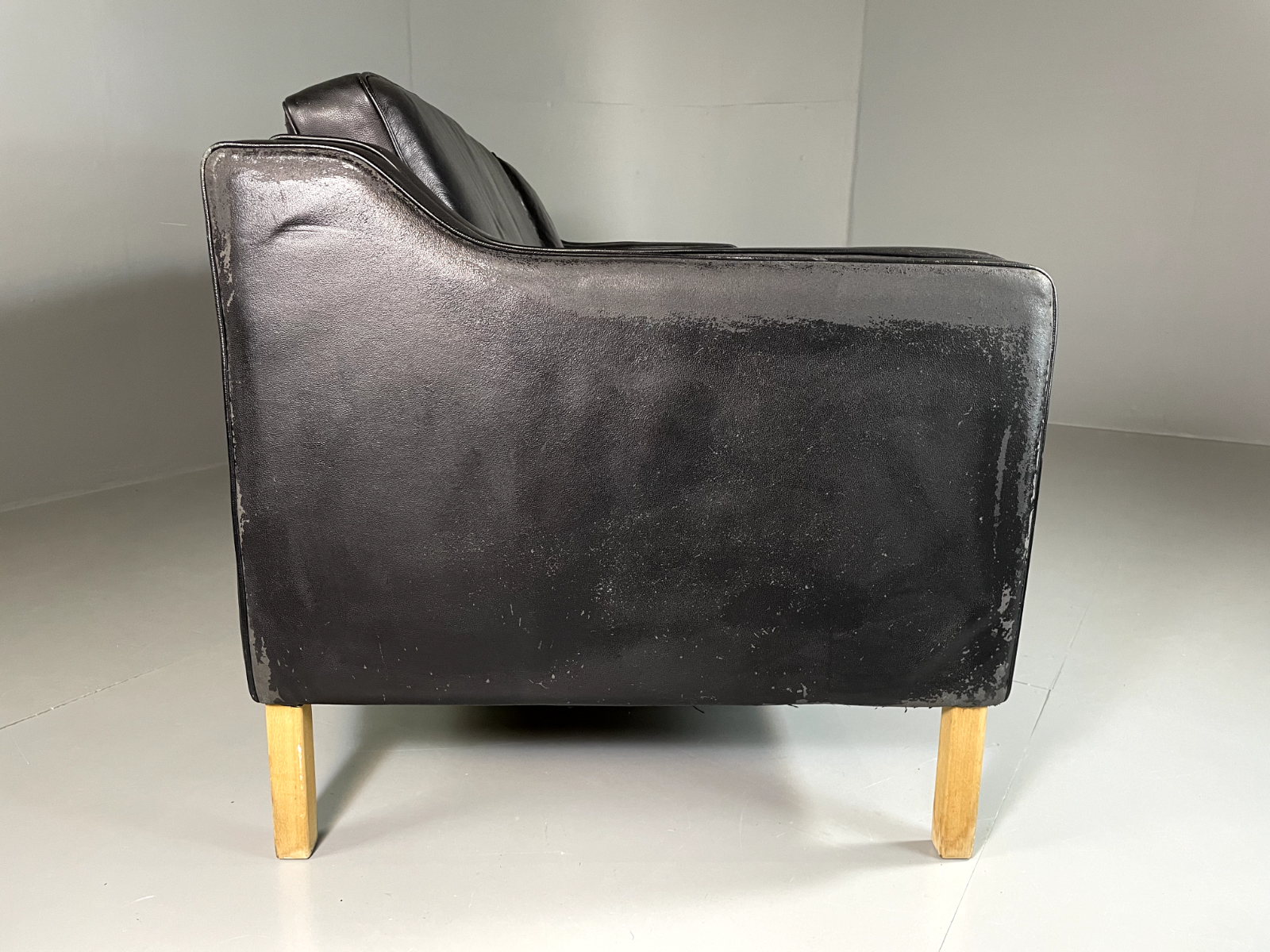 Three Seater Leather Sofa Black Vintage Danish Mogensen MCM Retro EB5864 M3SS13