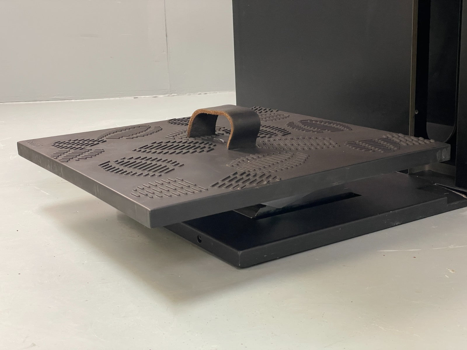 Bulo M2 Computer Desk Luc Vincent 1990s Modern Designer Glass EB11701 MWOO18