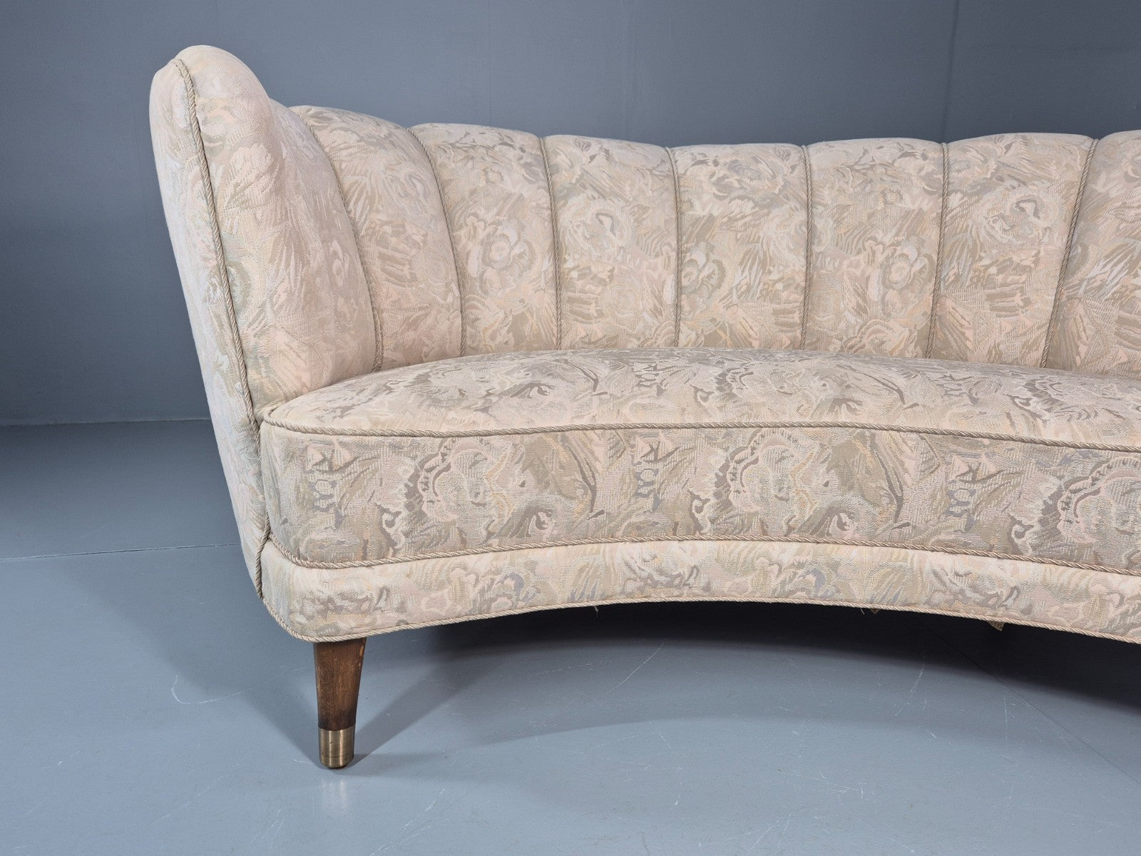 Vintage 2 Seat Banana Sofa Art Deco Danish Cream Floral Cover 1940 EB10798  V2SS3