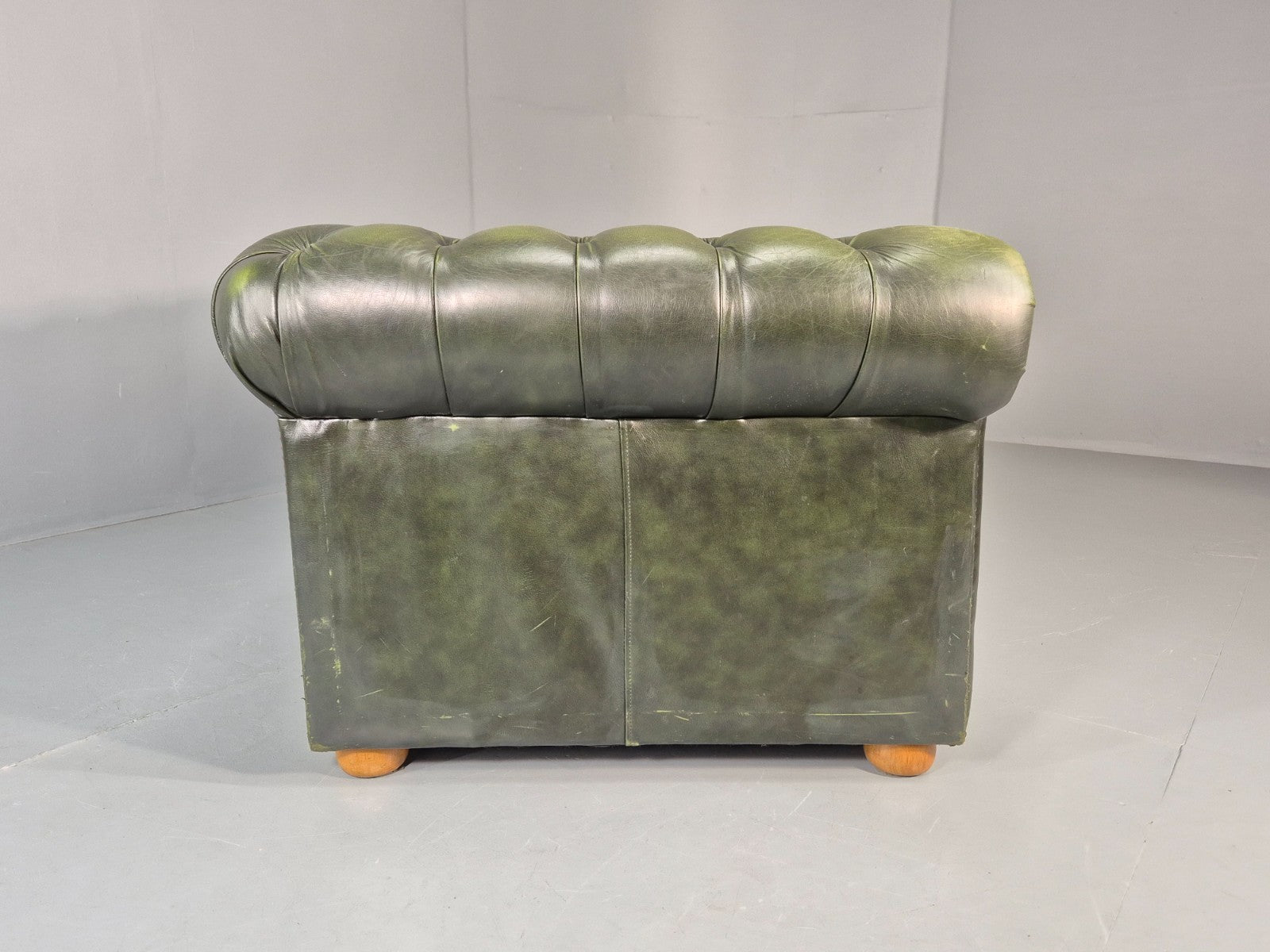 Three Seater Green Leather Chesterfield Quality Version Retro EB11032 VCHE13