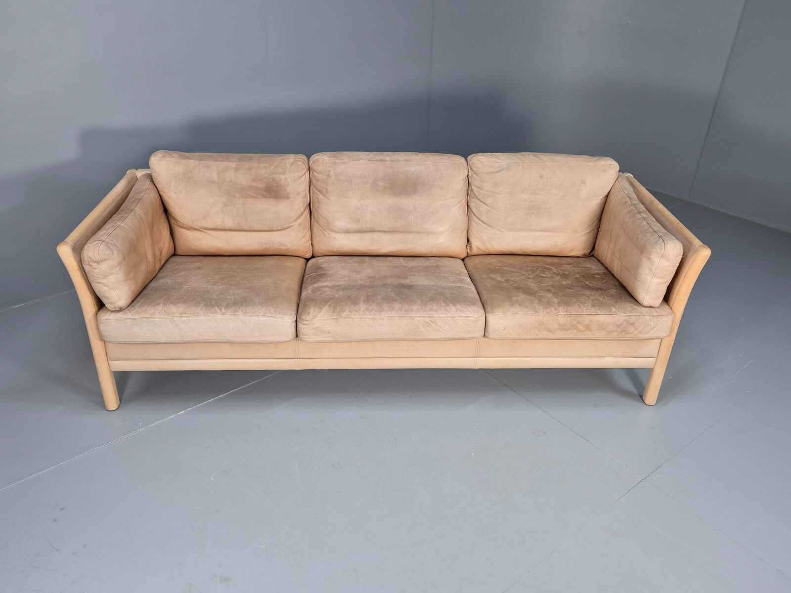 Vintage danish Tan Leather 3 Seat Sofa Wooden Ends Mogens Hansen MCM EB9083 M3SS - UKDK FURNITURE