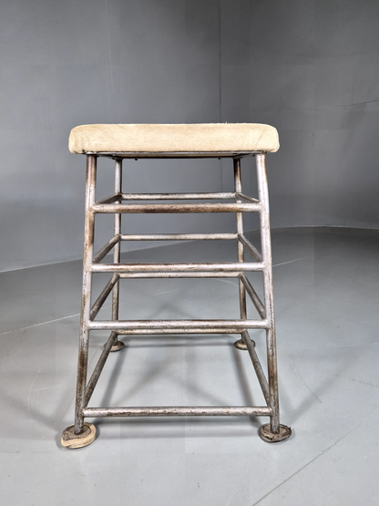 Vintage Gym High Stool Steel and Suede Pommel Mid 20th C EB7377 MFOO2