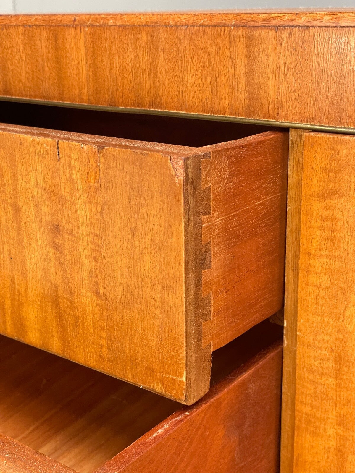 Vintage 1950s Chest Of Drawers Jewelery Display Brass Mahogany EB9761 MWOO - UKDK FURNITURE