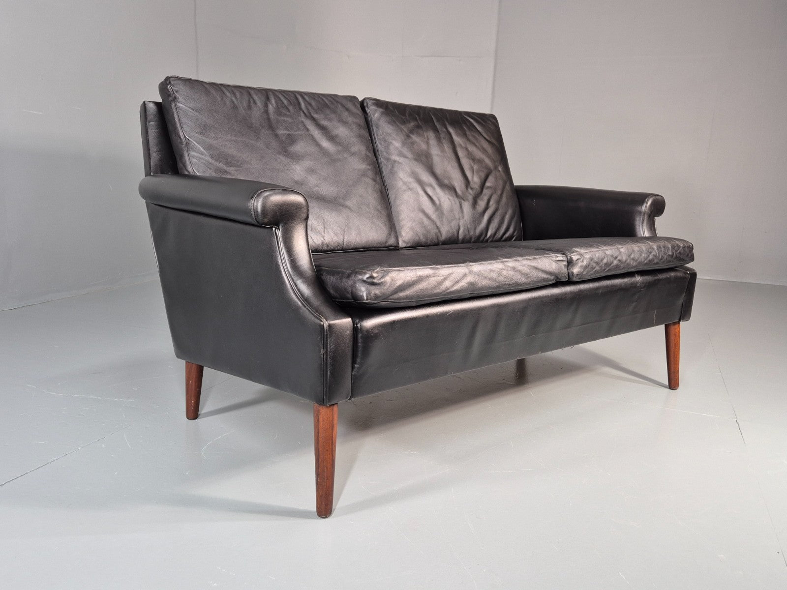 Vintage 1960s Two Seater Leather Sofa Retro Mid Century Danish EB11379 M2SS1