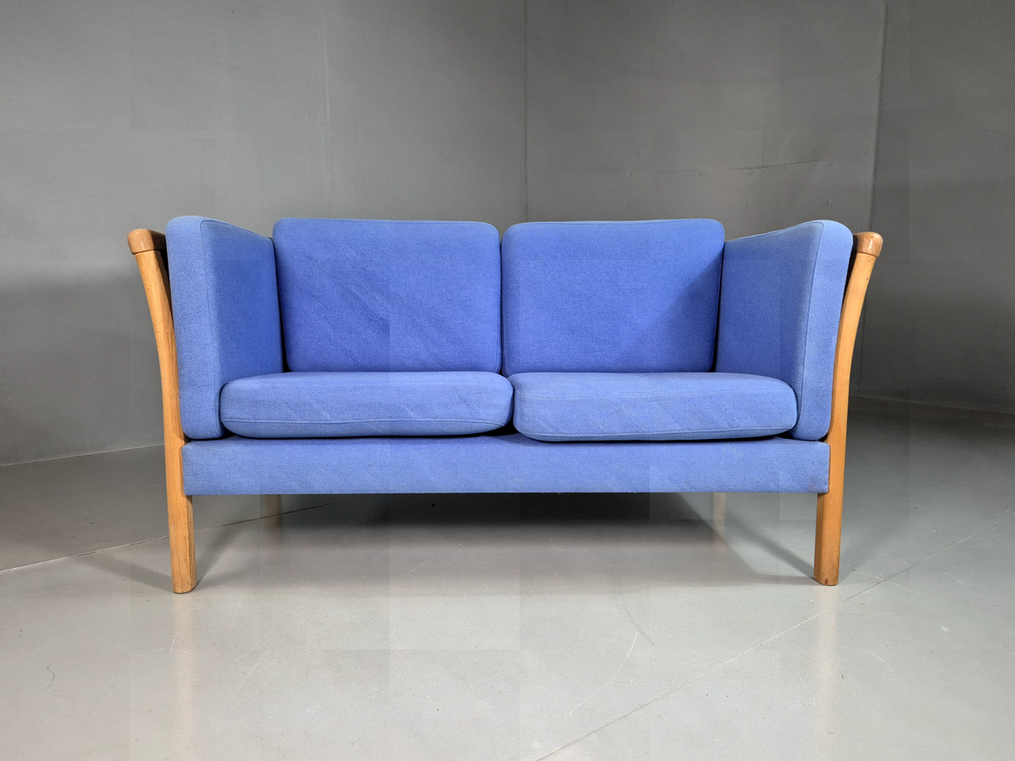 2 Seat Sofa Vintage Danish Blue Wool Beech Frame 1980s Retro MCM EB7333 M2SS3