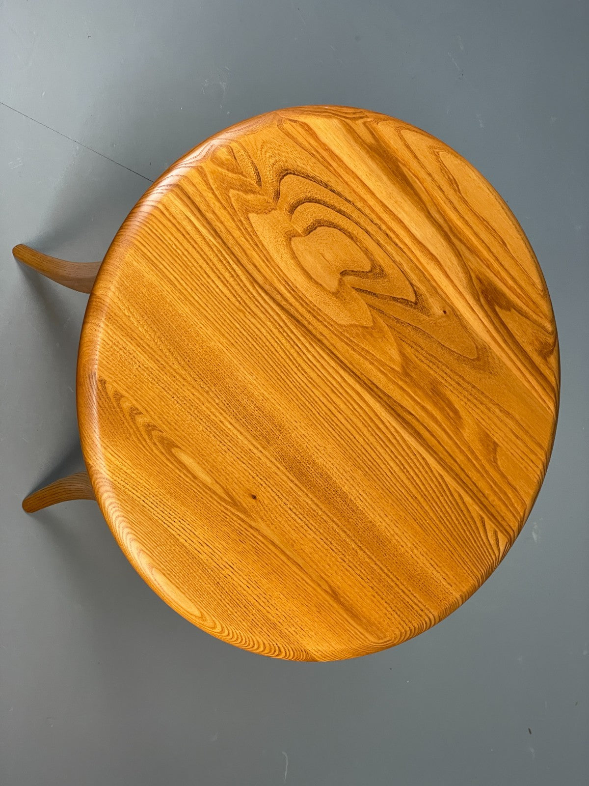 Vintage Ercol Side Table - Solid Blonde Elm Glass Magazine Rack EB10978 MWOO5