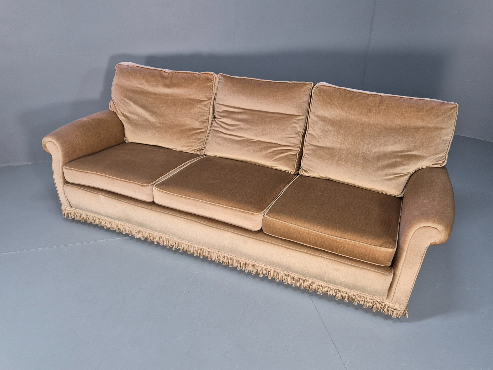 1970s Gold Velour Luxury Three Seater Settee tassels Retro   EB10632 V3SS7