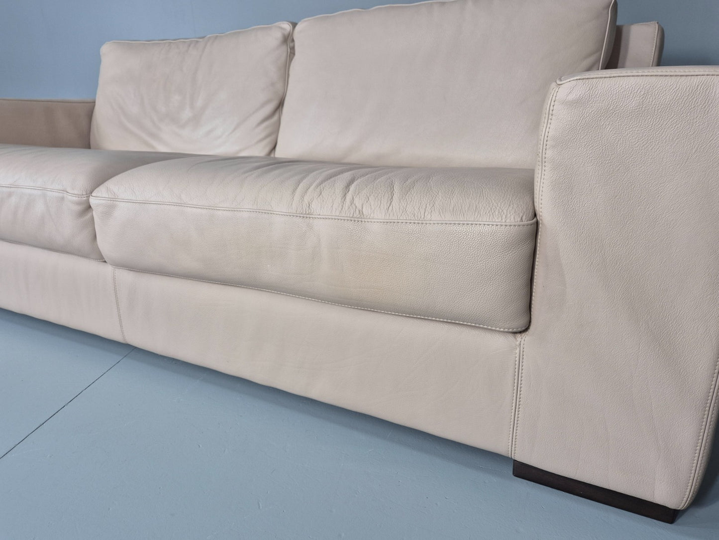 Vintage Natuzzi 2 Seat Sofa Cream Leather Modern Design EB11650 M2SS6