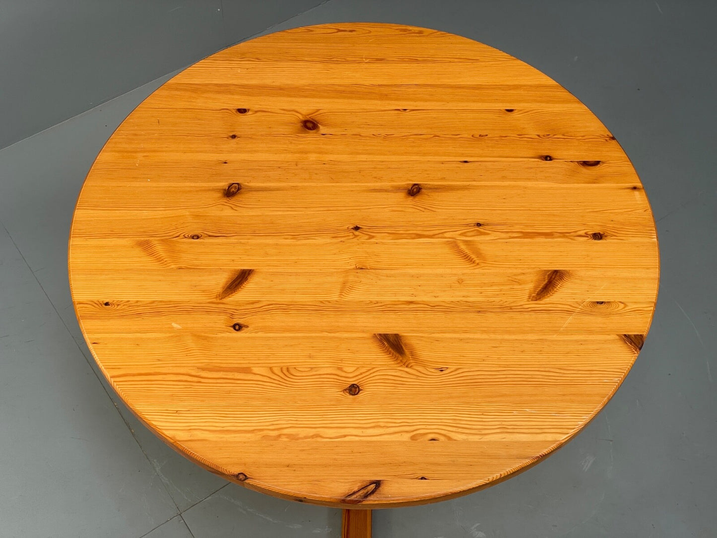 Vintage Round Solid Pine Dining Table By Hamlet Furniture 1970s EB9521 MWOO - UKDK FURNITURE