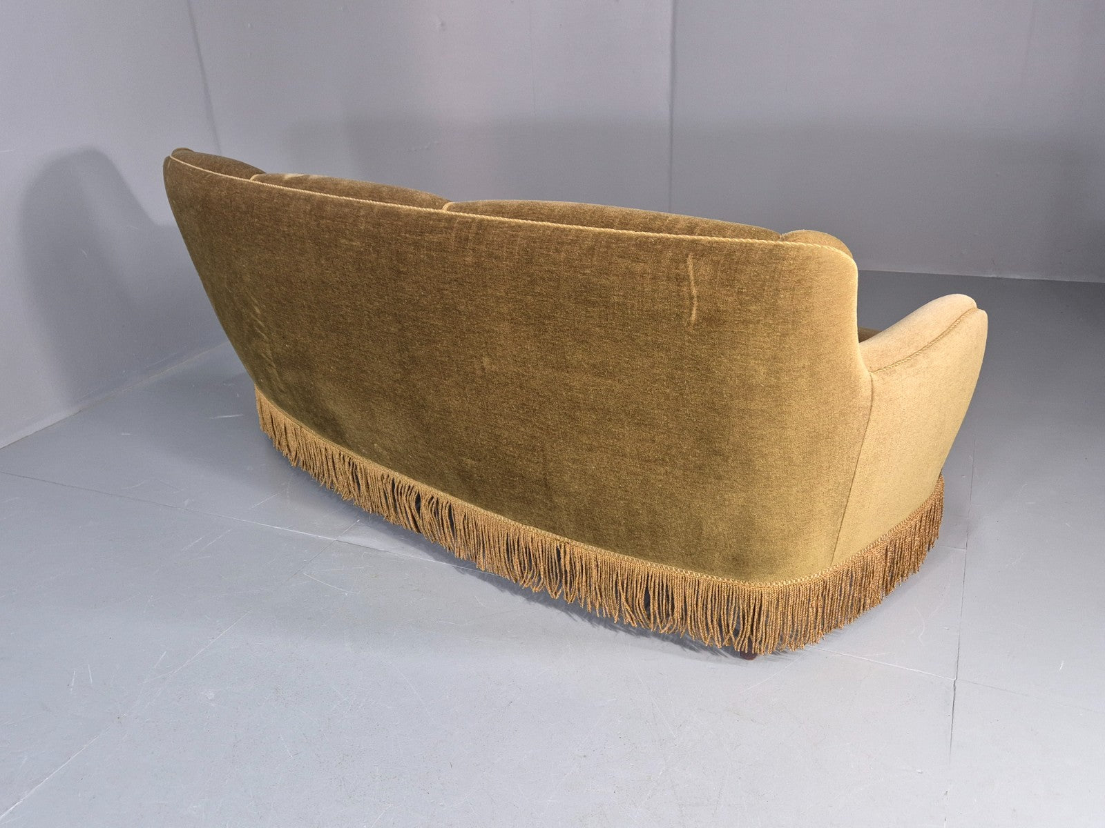 Vintage Danish  Banana Sofa Green Velour Tassels 1960s Retro MCM  EB10802 V3SS15