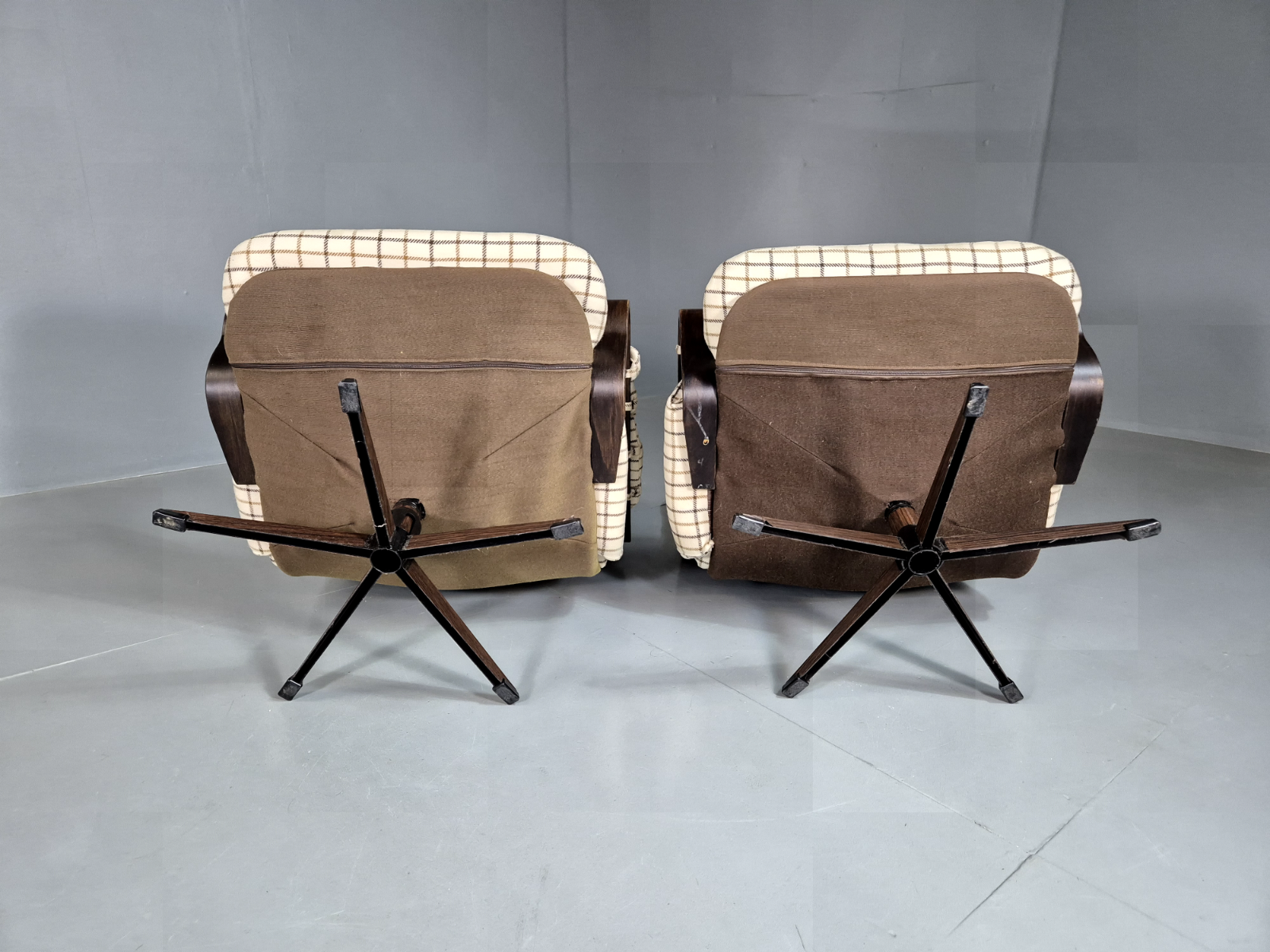 2 Vintage Swivel Chairs Cream Checkered Wool Bentwood Retro MCM EB7192 MBEN9