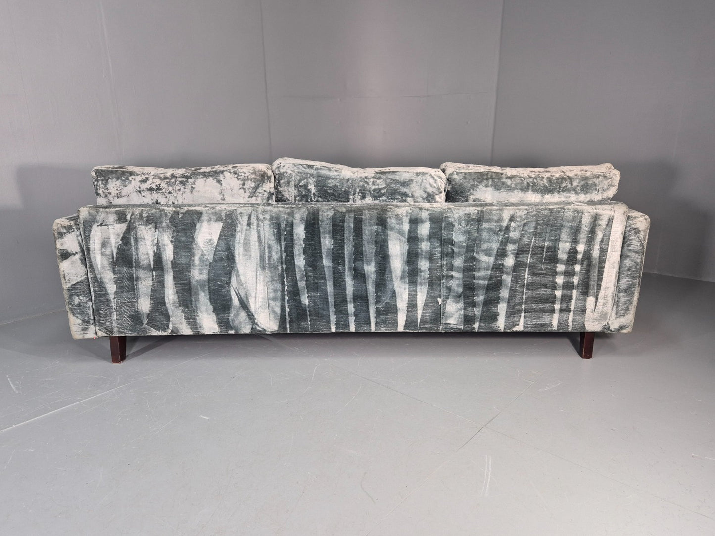 Huge 4 Seater Settee Turquoise Velvet ex Hotel Modern Design Retro EB11774 M4SS12