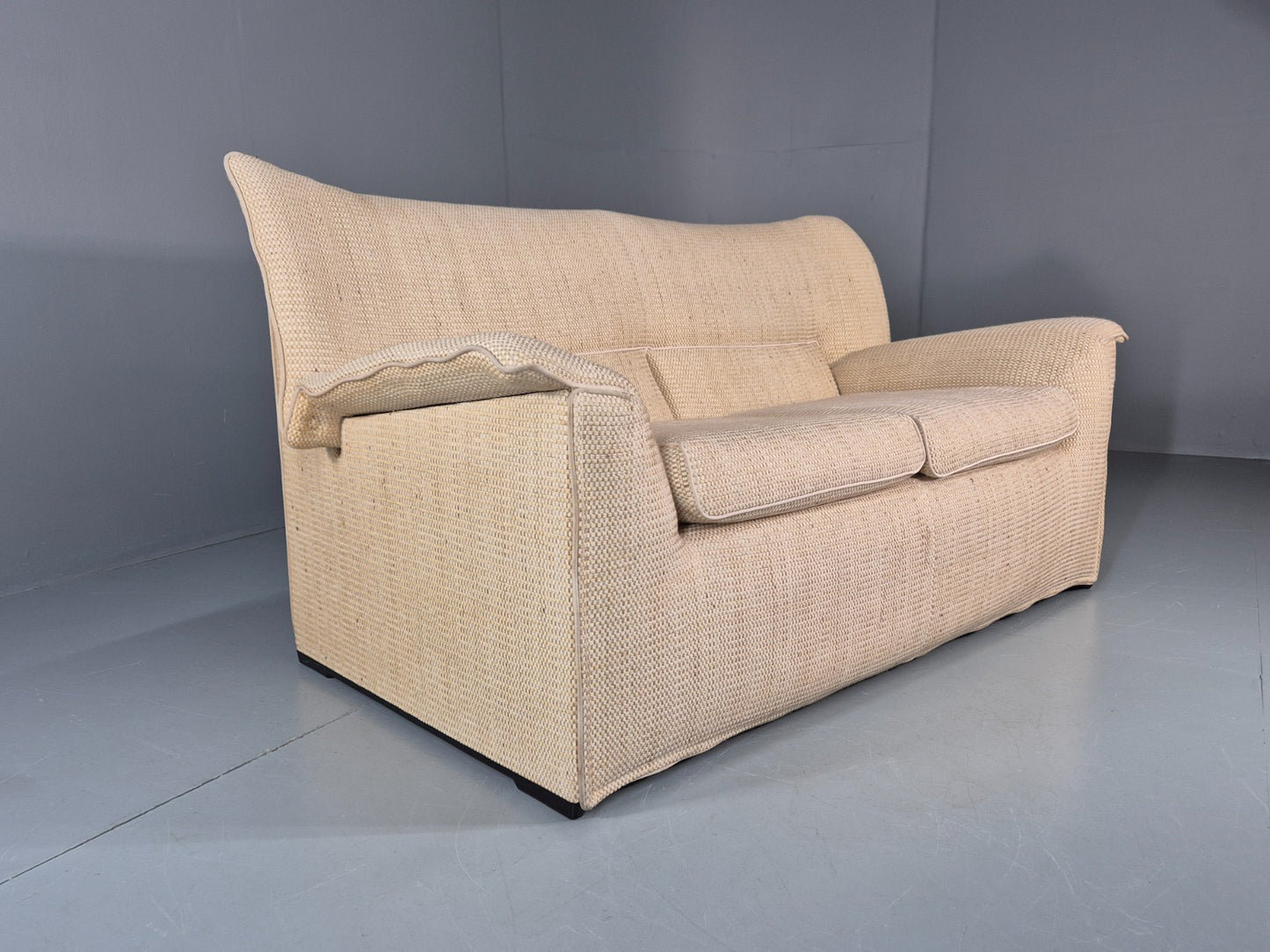 Afra and Tobia Scarpa for B and B Italia Two Seater  Lauriana 80s EB11007 M2SS1