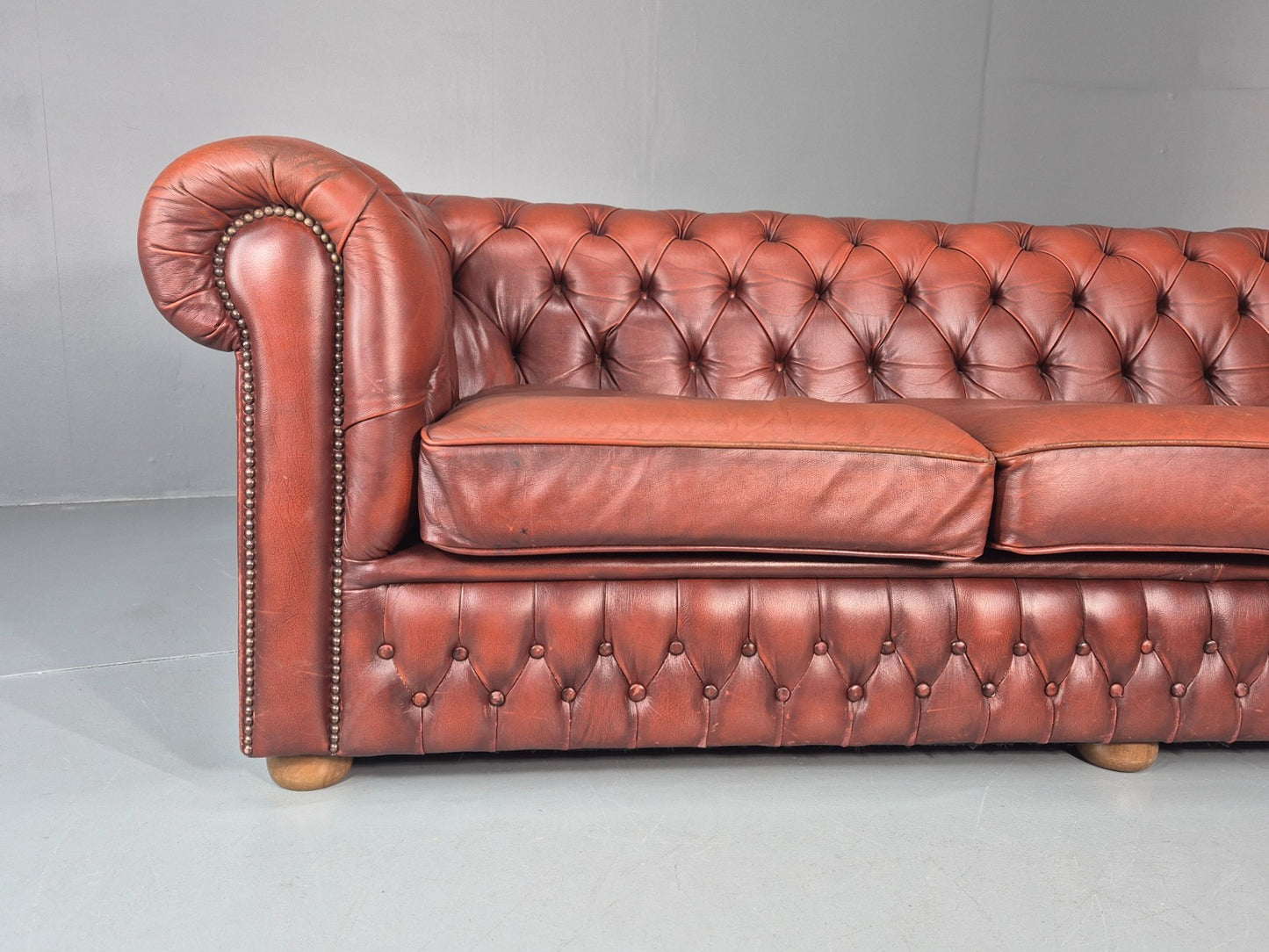 3 Seater Chesterfield Sofa Red Leather Studded Vintage EB11021 VCHE2