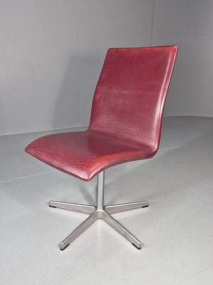 Vintage Fritz Hansen Oxford Chair Arne Jacobsen Design 2004 MCM EB11753 MSWI0