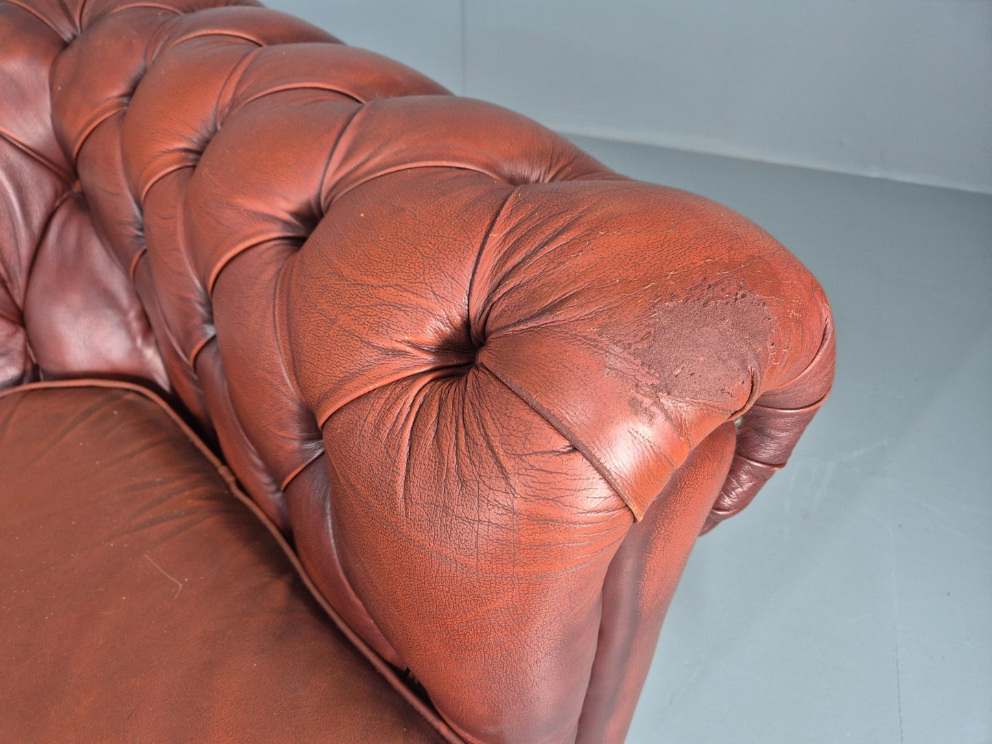 3 Seater Chesterfield Sofa Red Leather Studded Vintage EB11028 VCHE11