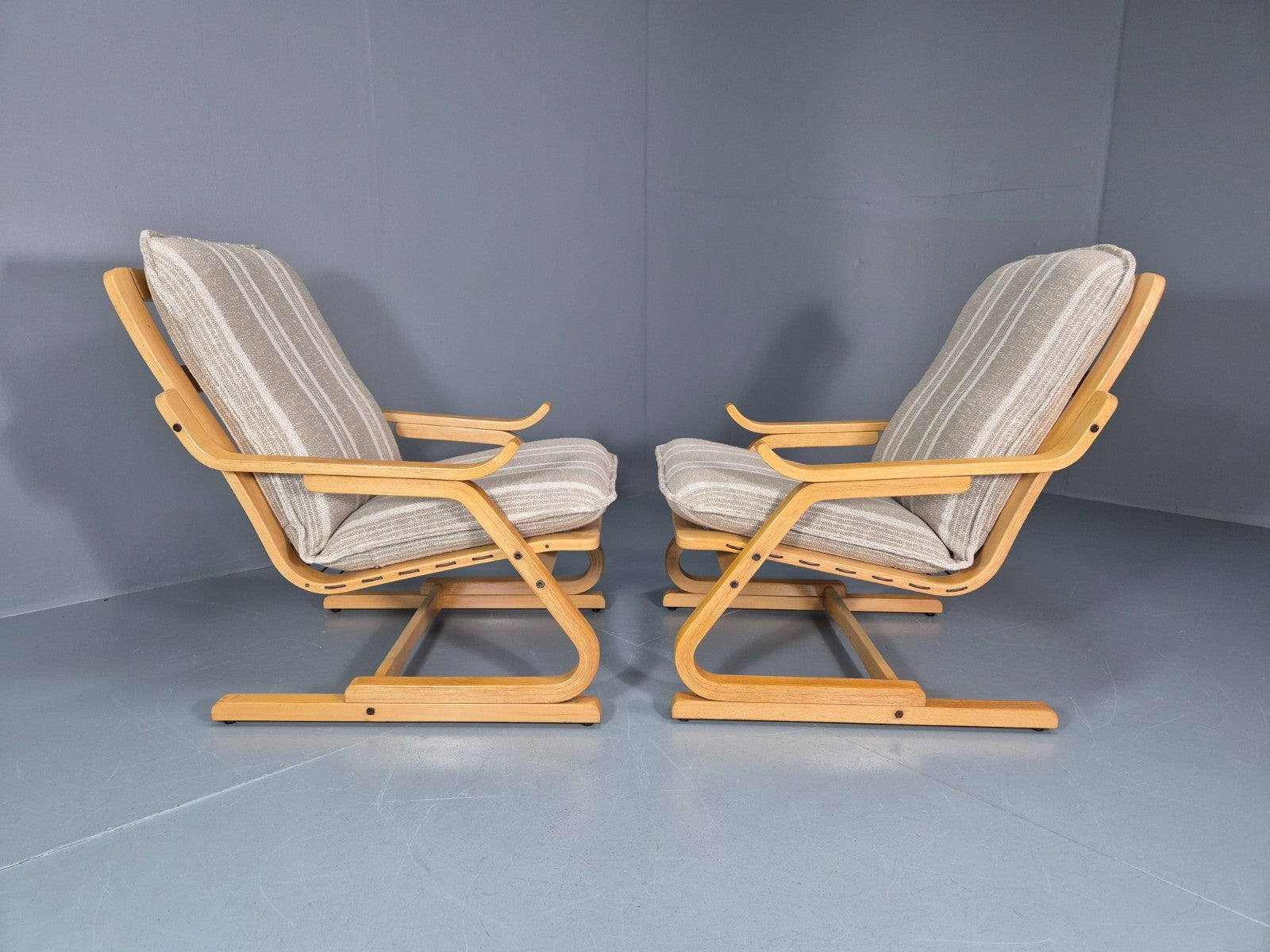 2 Mid Century Lounge Chairs New Upholstery Bentwood Vintage Danish EB10317 MBEN11